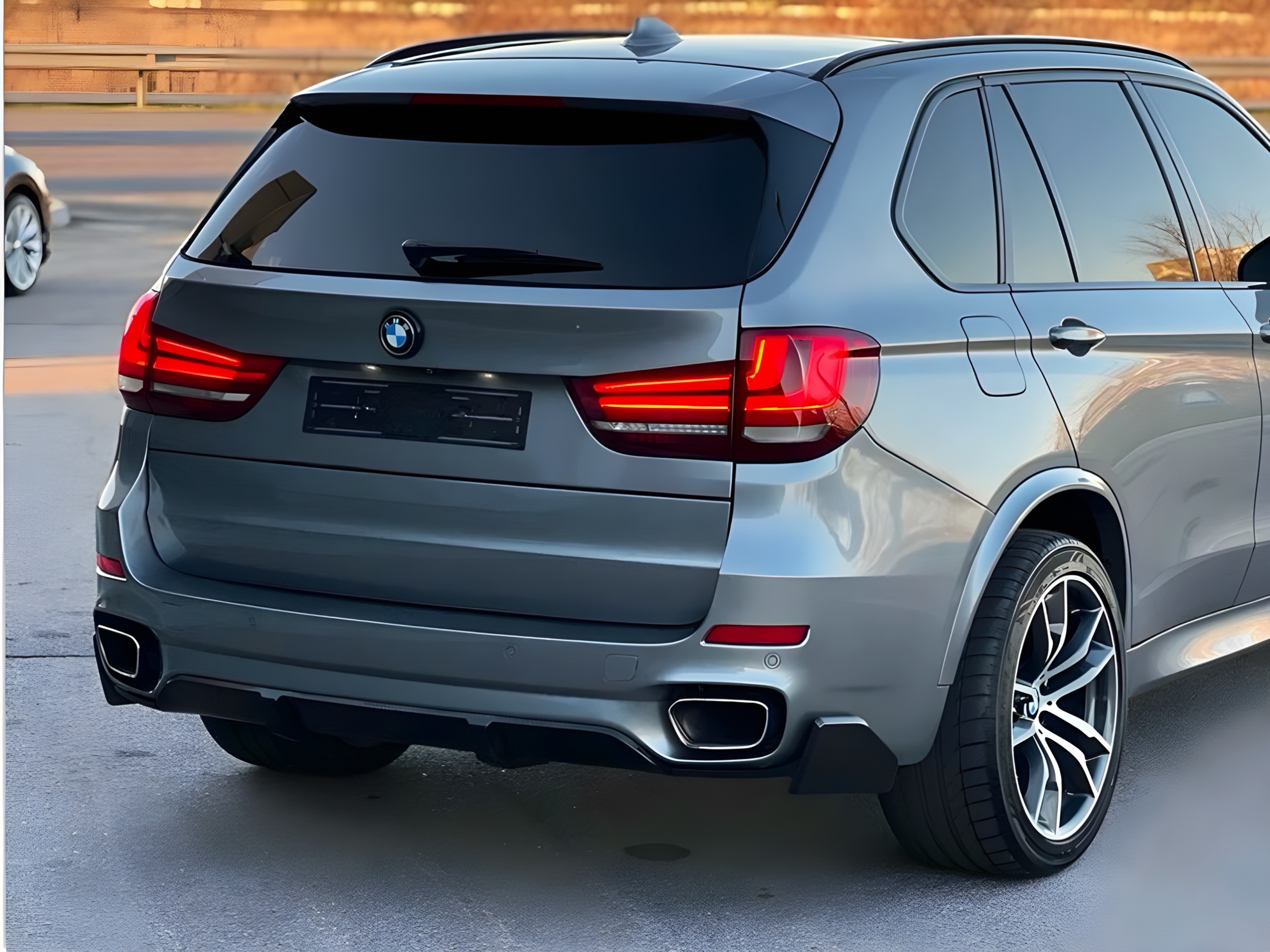 Комплект обвісу M-Perfomance для BMW X5 F15 2013-2018 ЧОРНИЙ ГЛЯНЕЦЬ 6