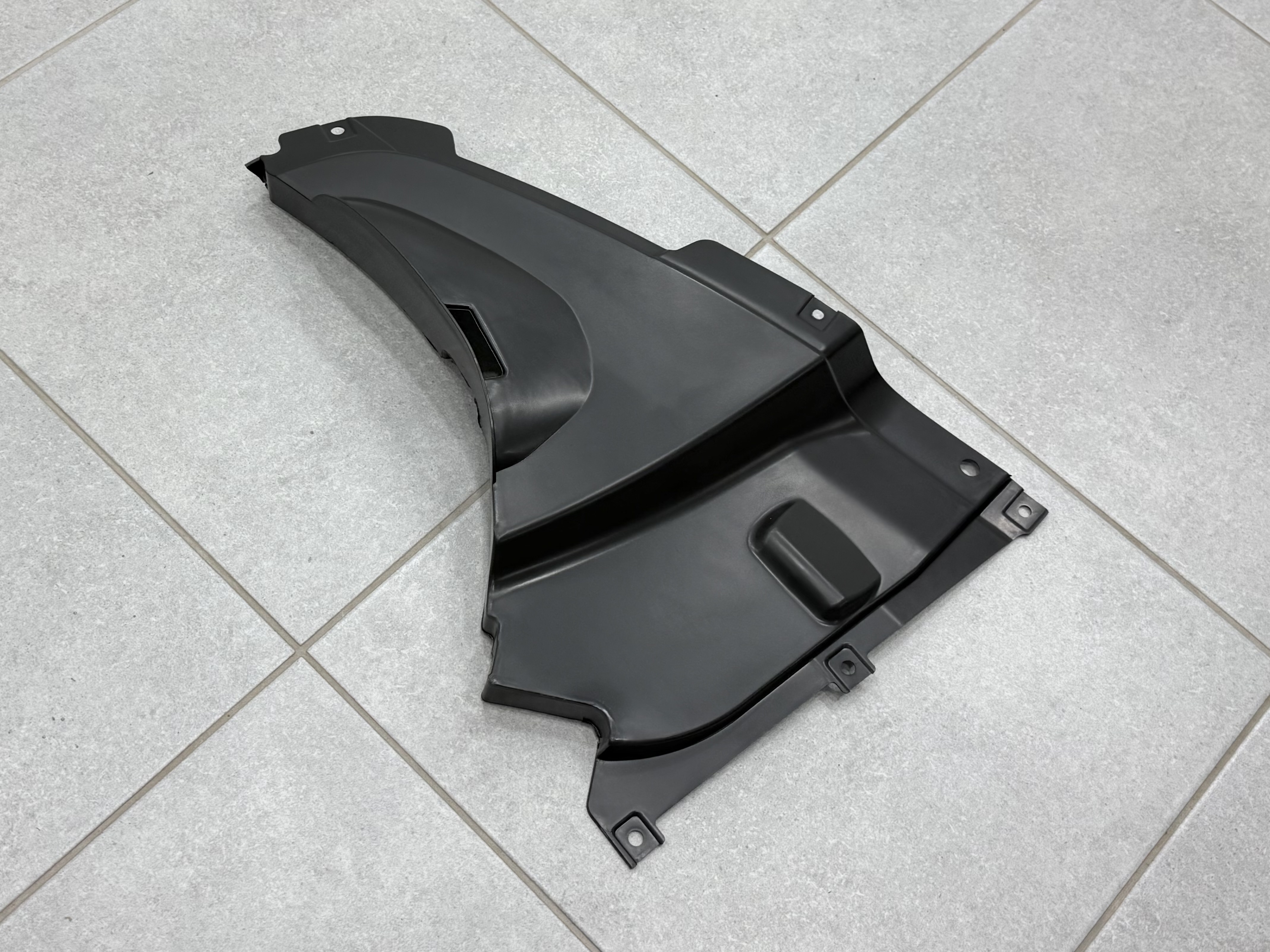 Правий локер M Paket 51718055020 для BMW F30 / F31 2012-2018 4