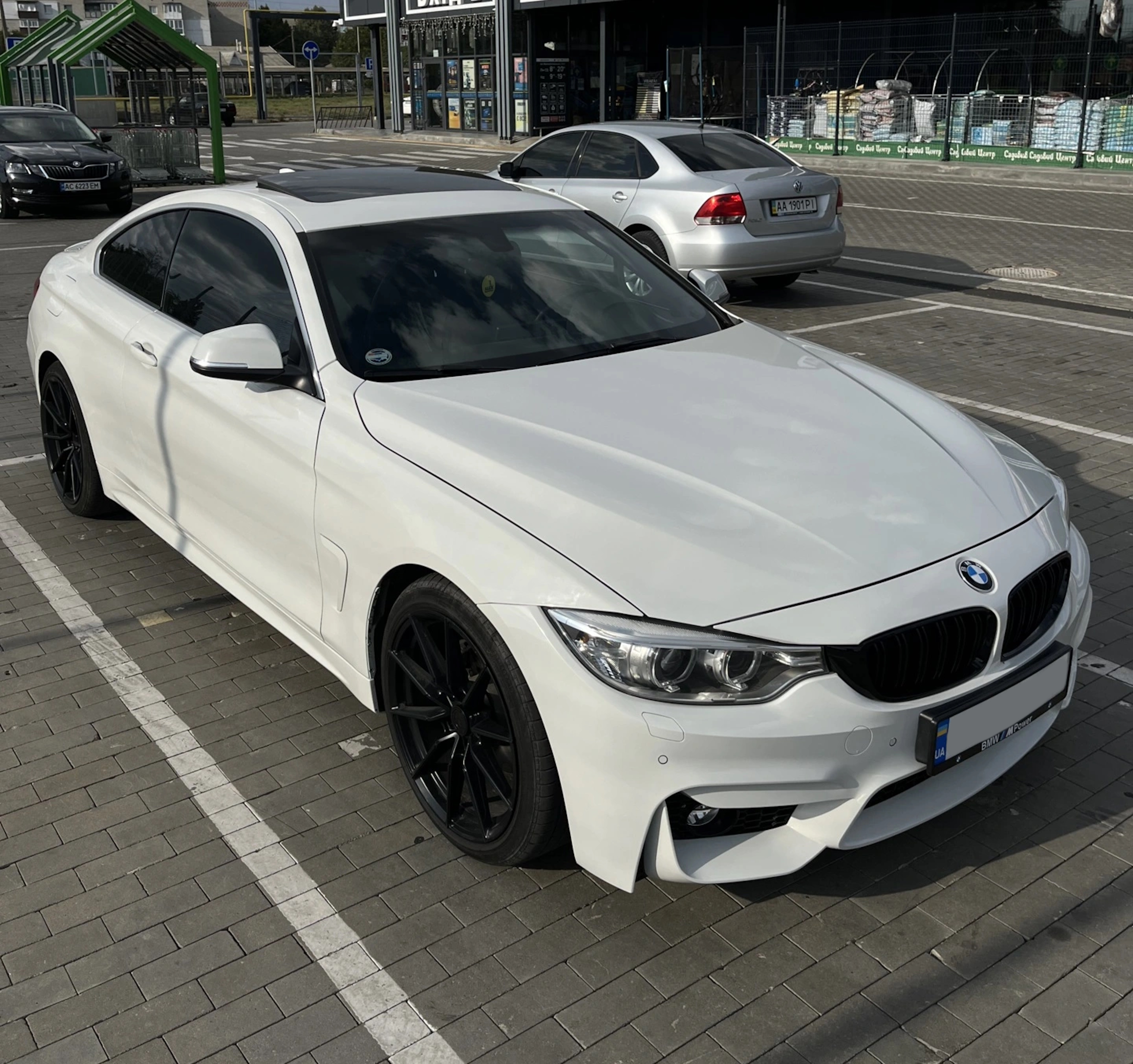 Передній бампер (стиль M4) під туманки на BMW 4 Series F32 / F33 2013-2020 року 5