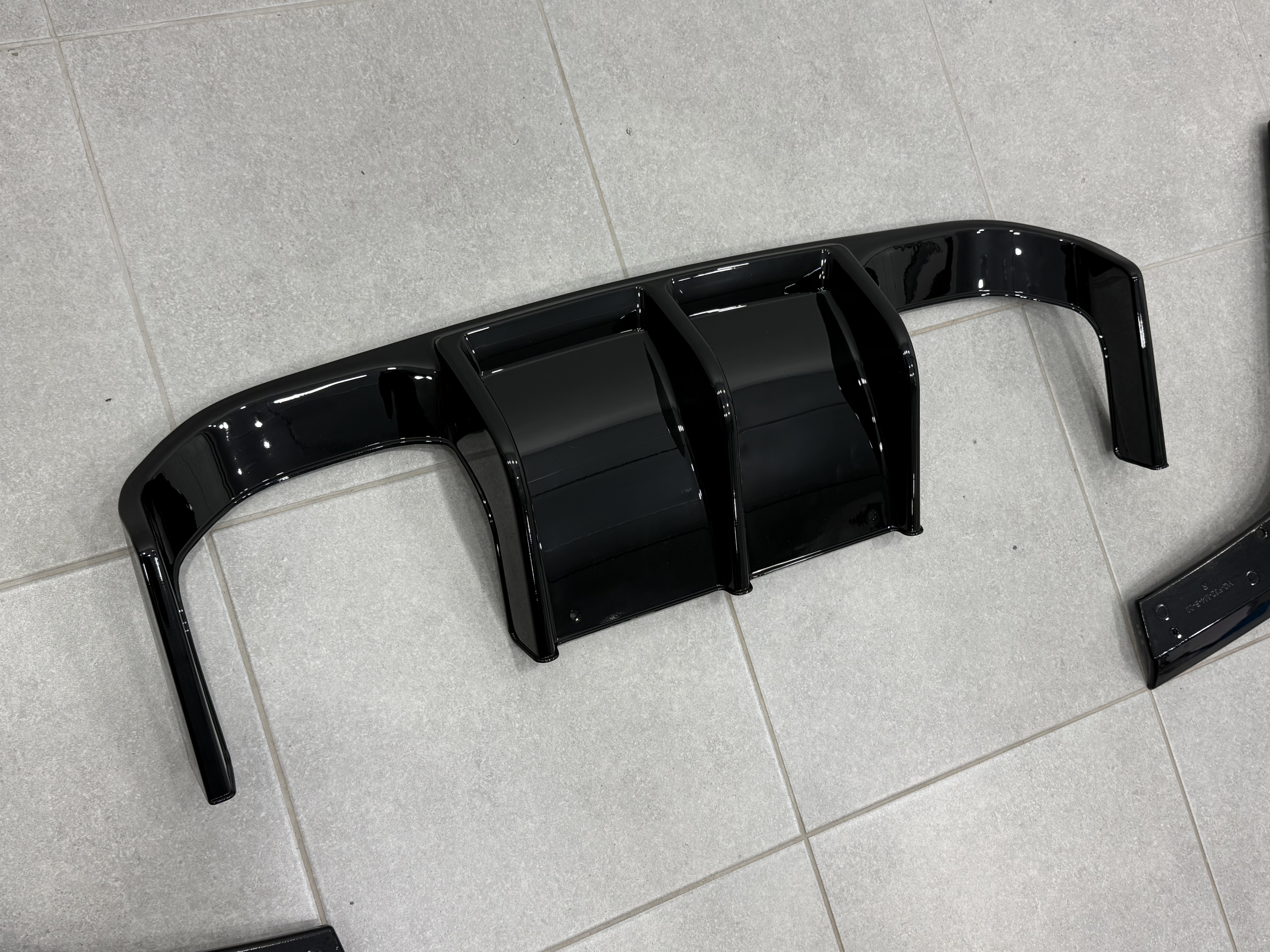 Накладка заднього бампера дифузор M-Vorsteiner до бампера M4 для BMW 4 series F32 F33 F34 2013-2020 ABS пластик, колір чорний глянець 3