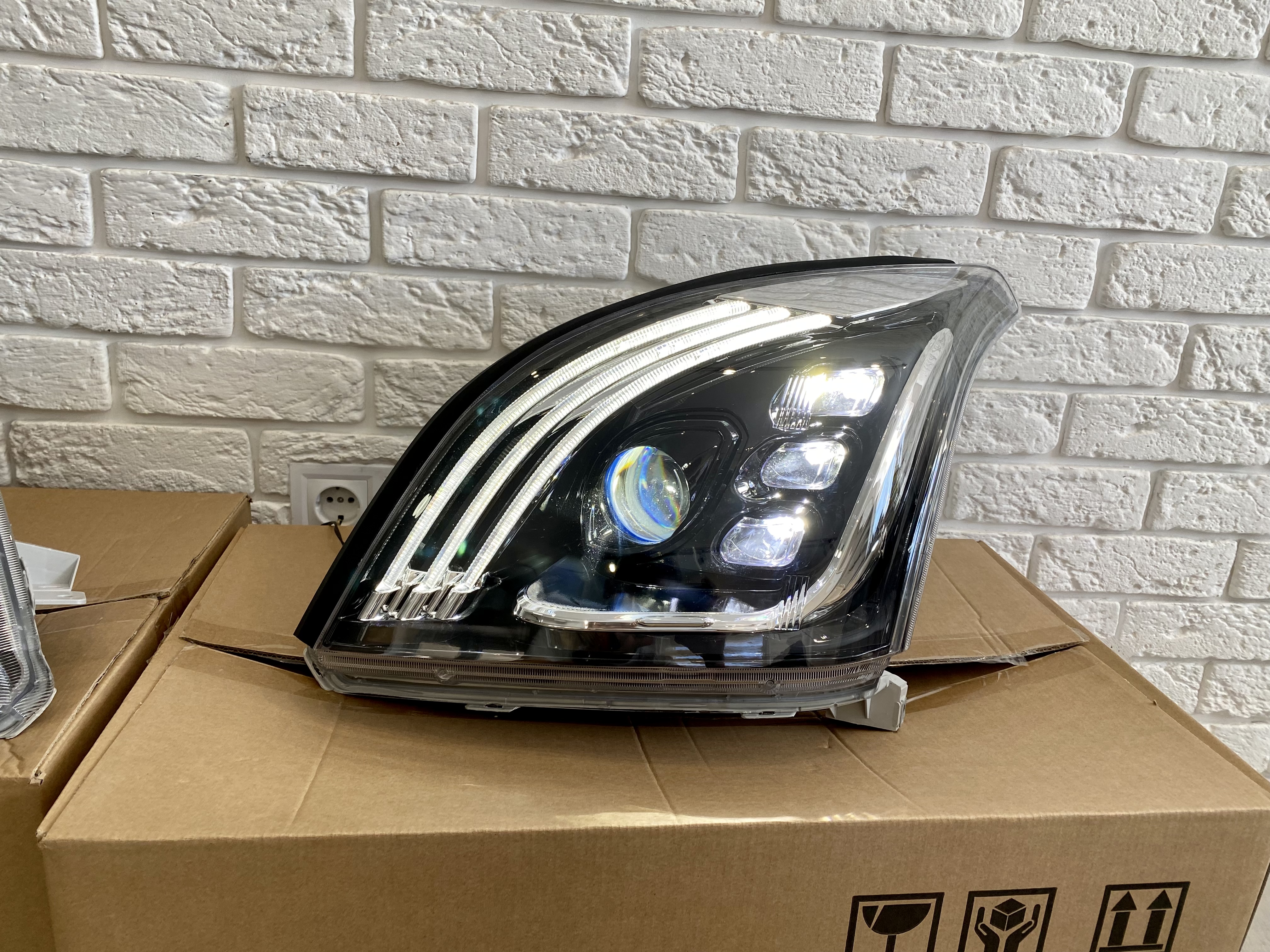 Фари Full LED Toyota Land Cruiser Prado 120 2003-2009 Maybach style 4