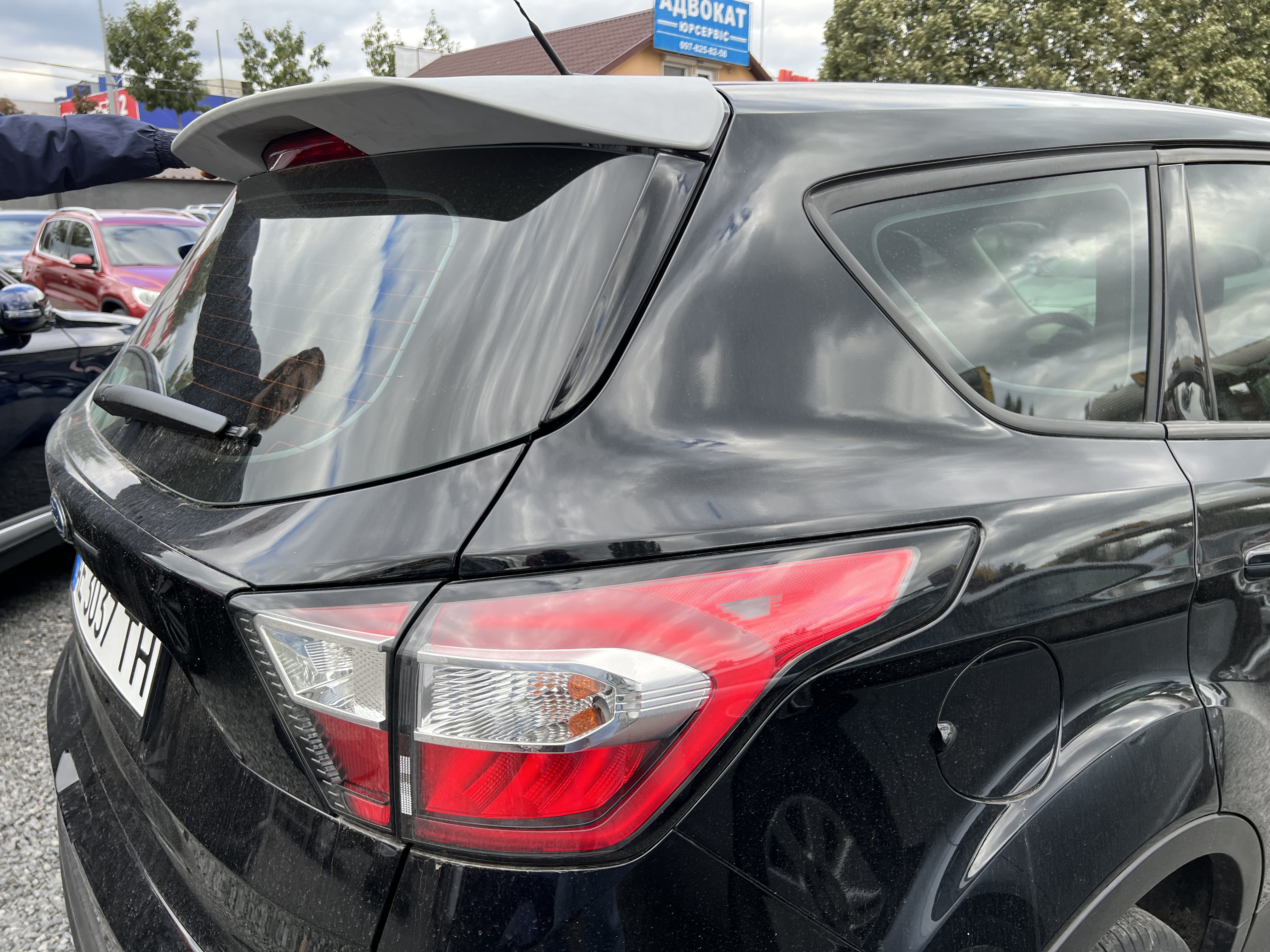 Спойлер козирок Ford Kuga / Escape 2013-2019 ABS пластик під фарбування 5