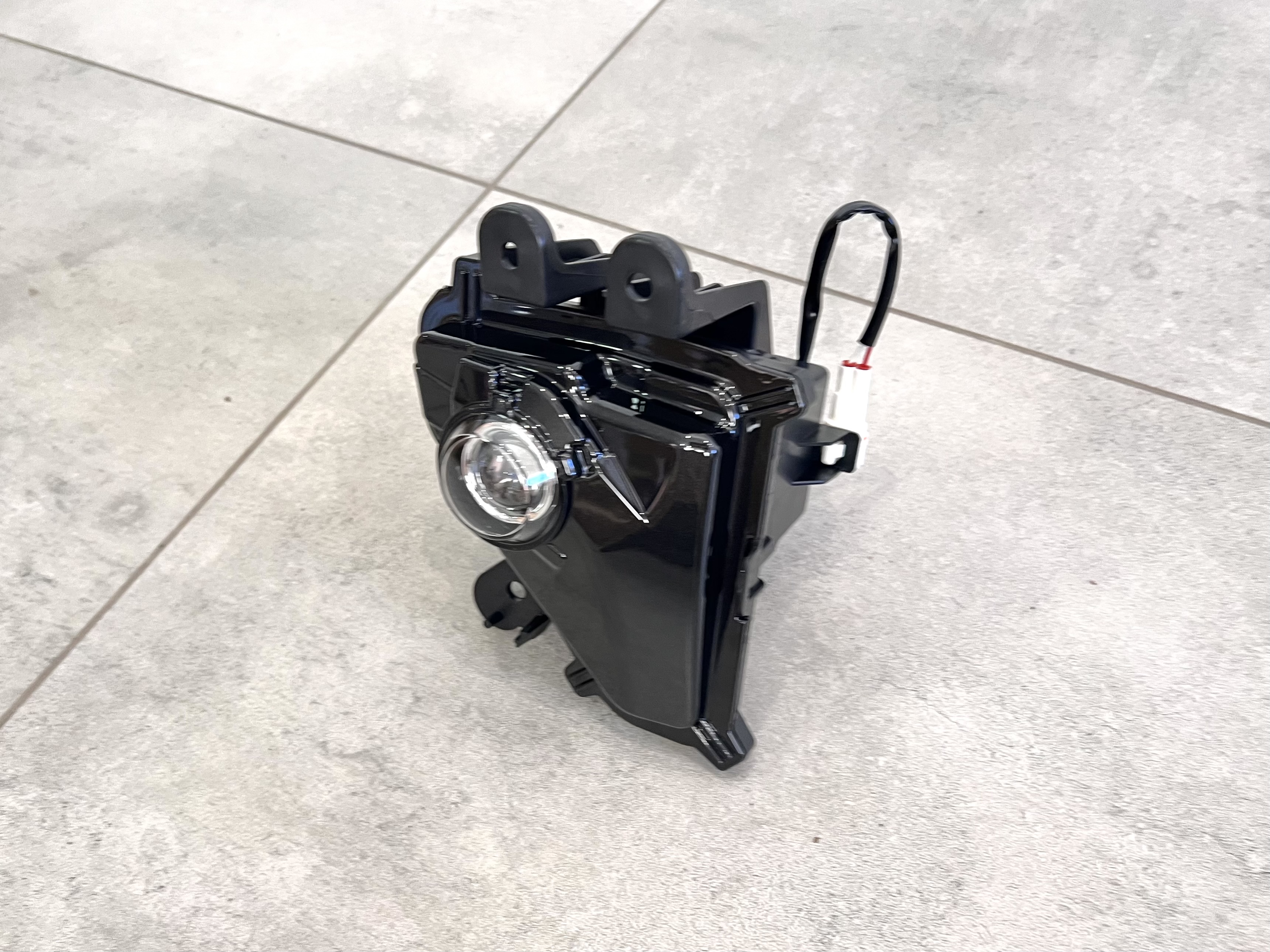 Права протитуманна фара Lexus GX 460 2014-2023 LED, 1шт. 3