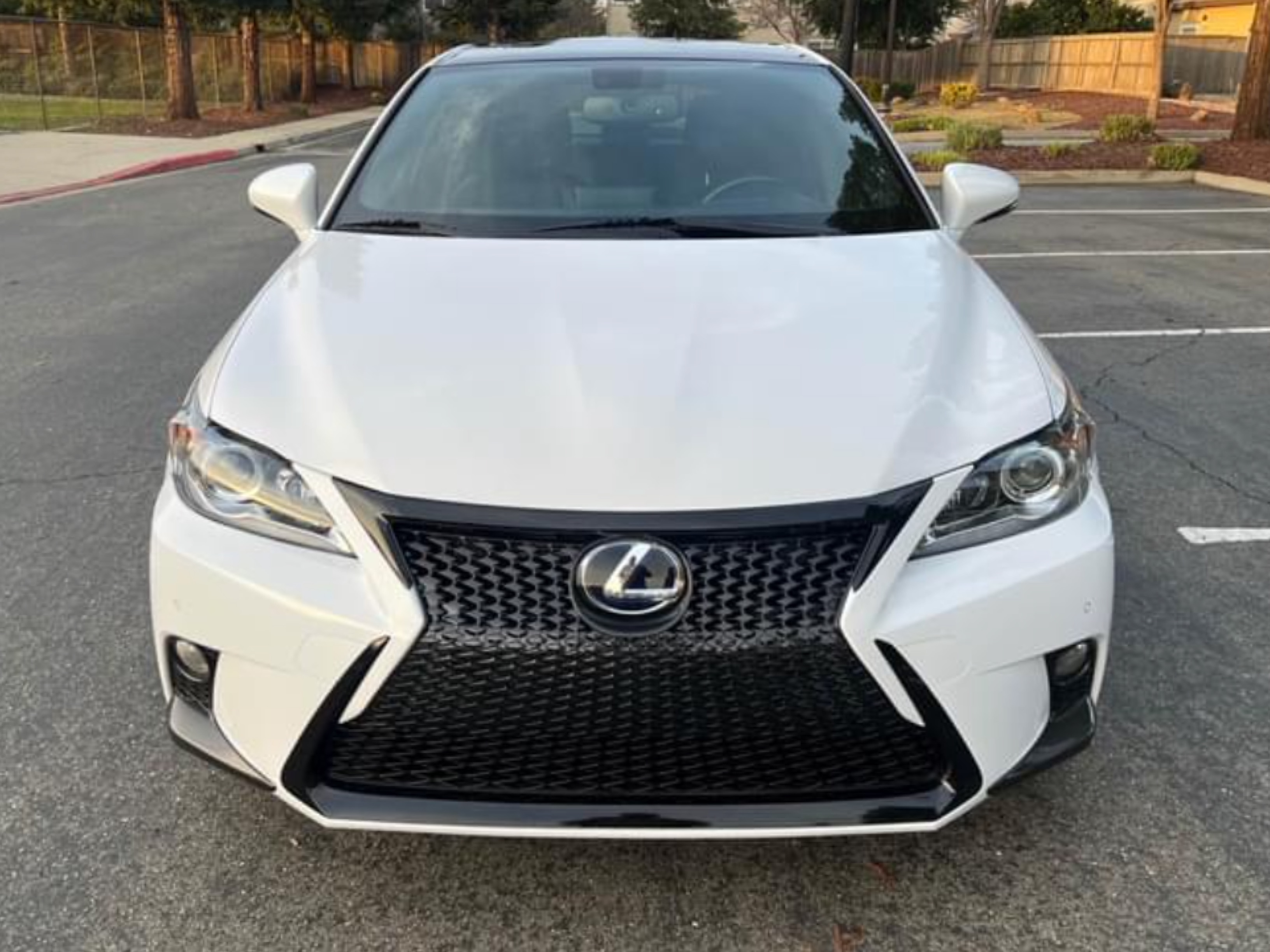 Бампер передній F-Sport Lexus CT 200h 2010-2021 4