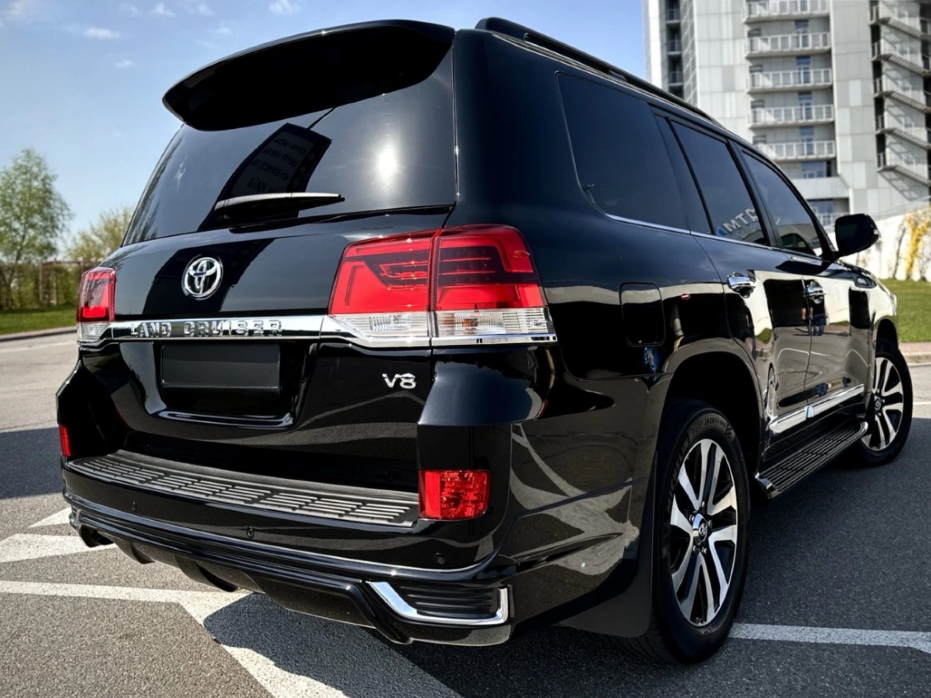 Обвіс тюнінг заднього бампера Modellista Toyota Land Cruiser 200 2015-2021 під 1 трубу, колір чорний 202 3