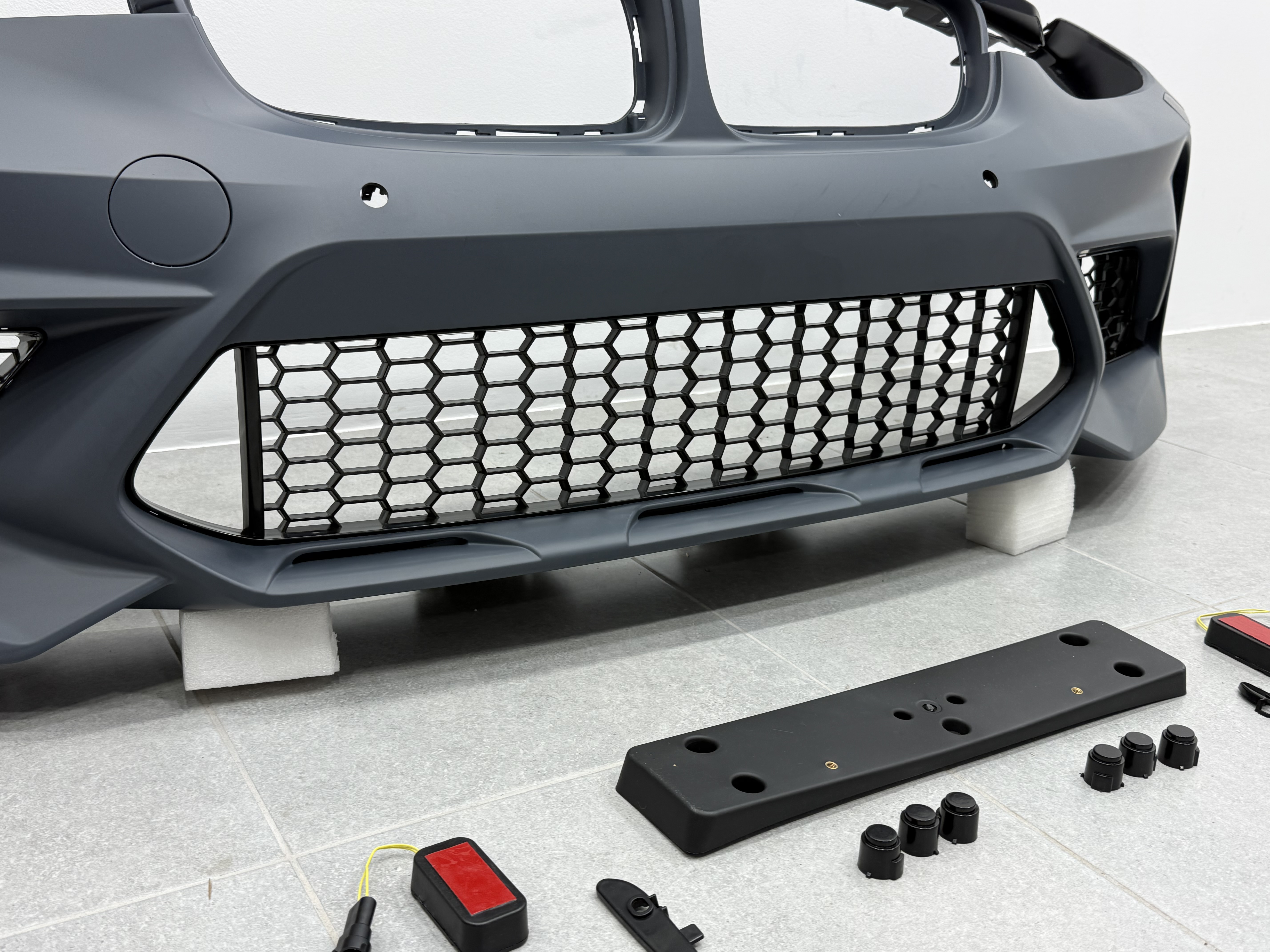 Передній бампер CS стиль BMW 3 Series F30 F31 2012-2018 4