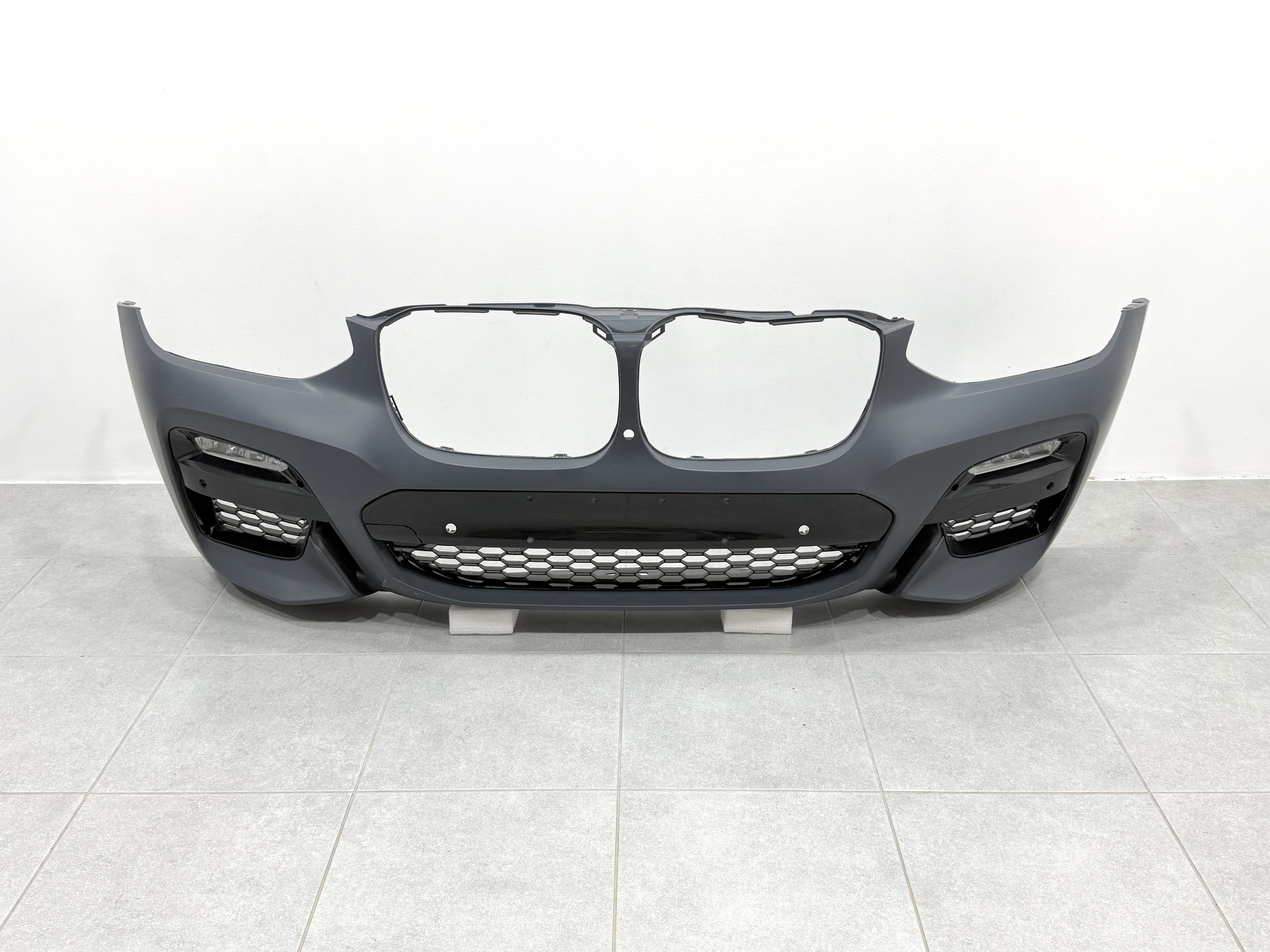 Передній бампер M Paket з туманками BMW X3 G01 / X4 G02 2018-2021 3