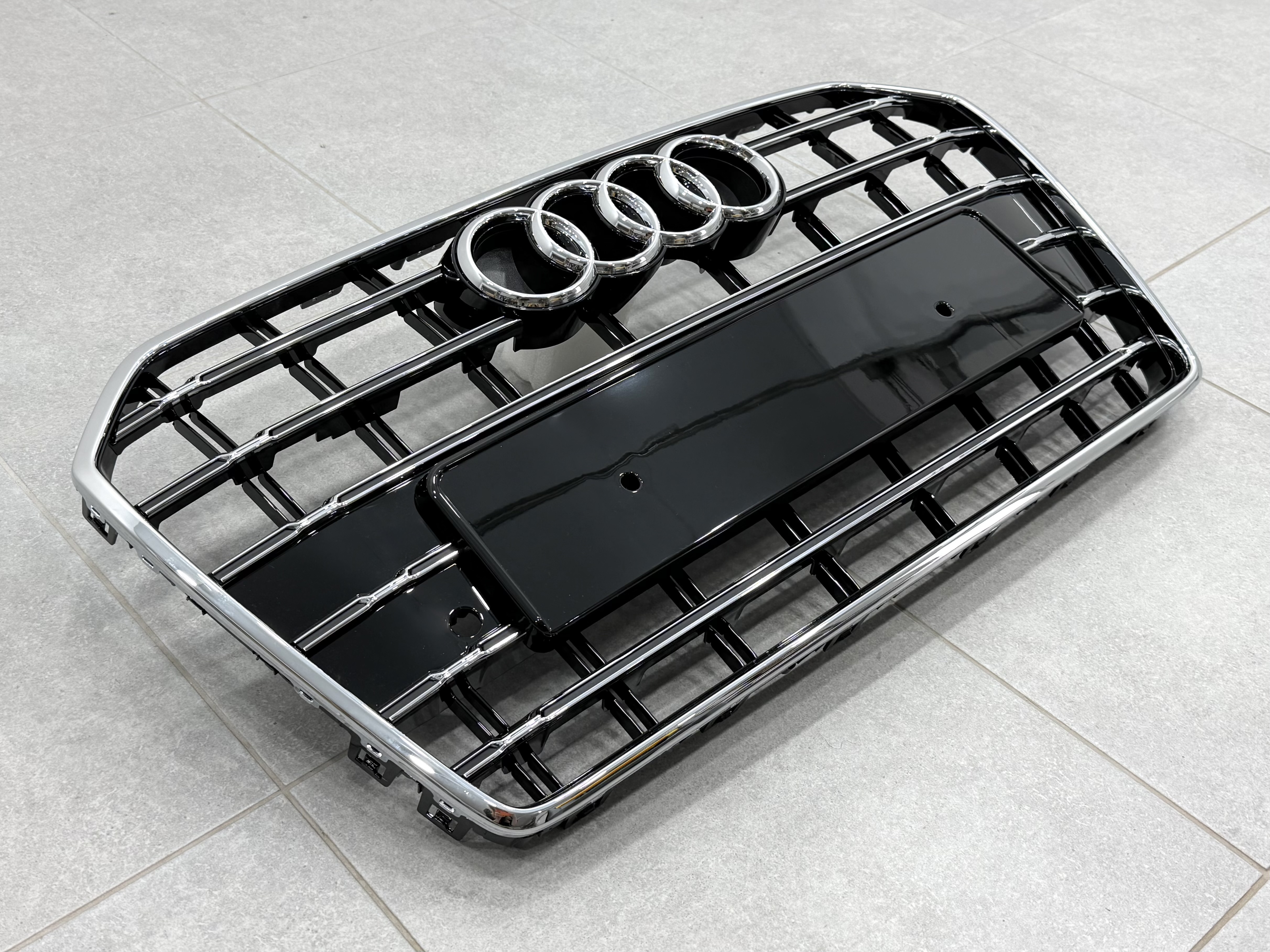Решітка радіатора для Audi A6 C7 2015-2017 3