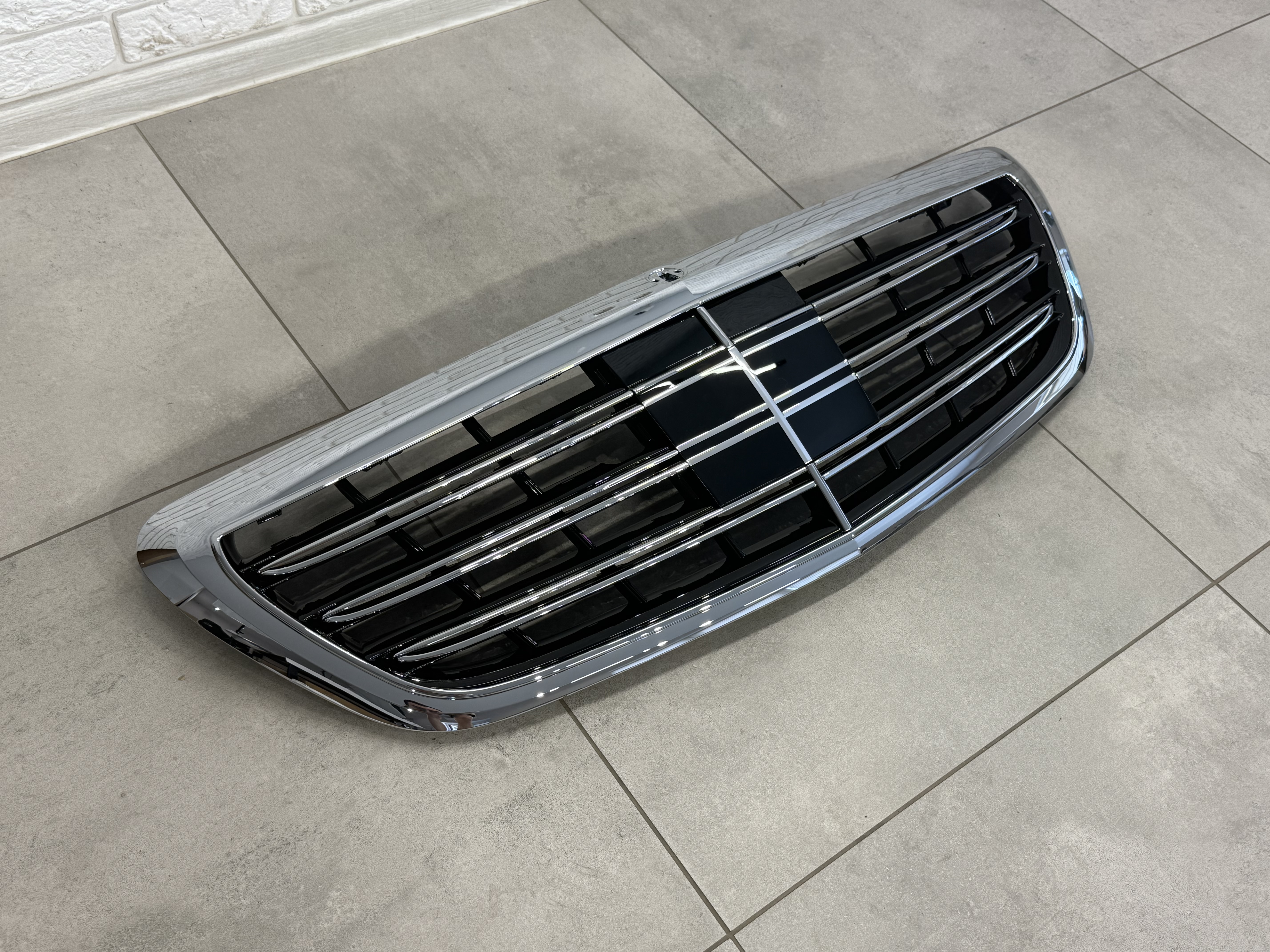 Решітка радіатора AMG під радар для Mercedes-Benz S-class W222 2013-2020 6