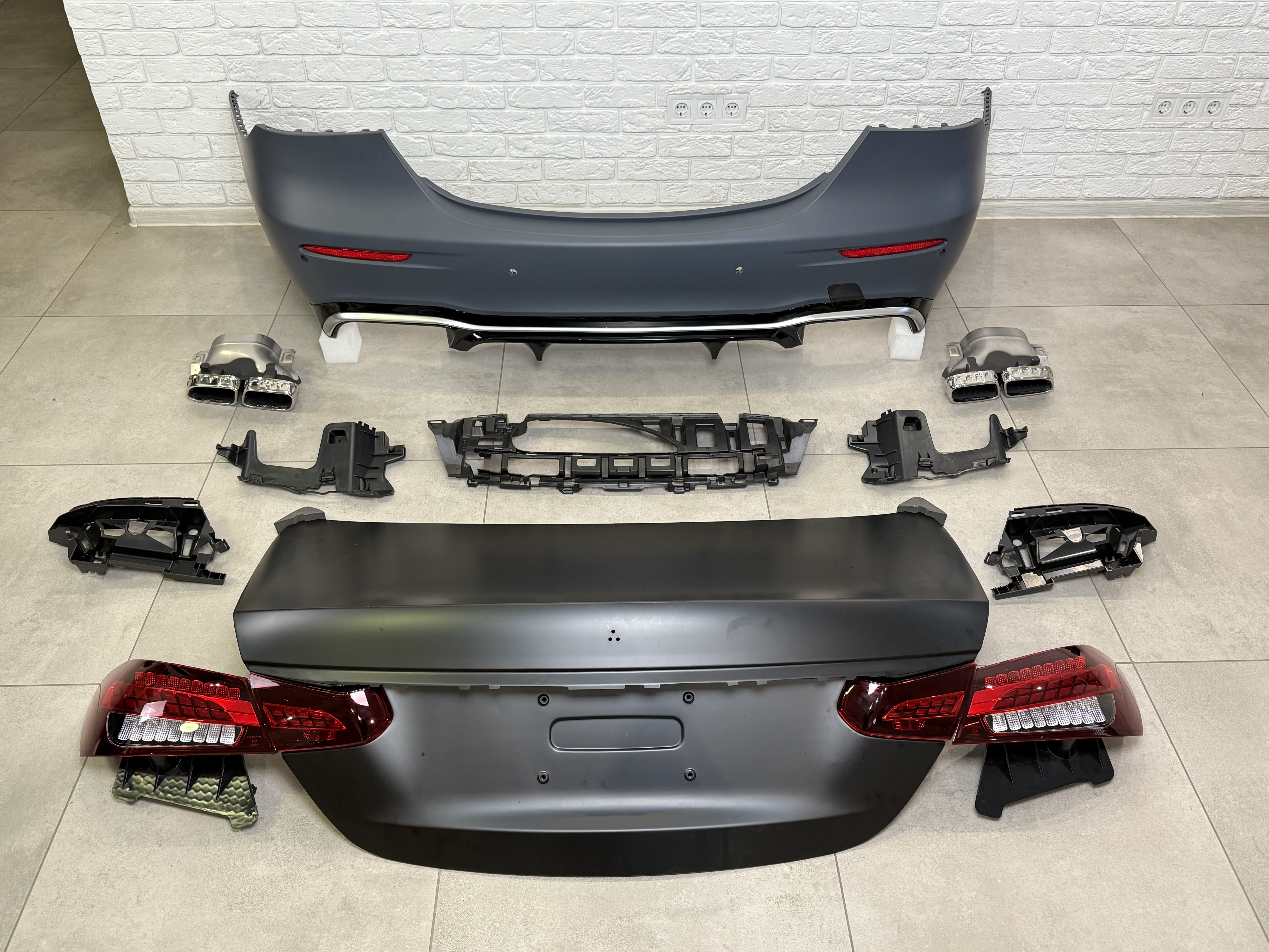 Комплект рестайлінгу AMG E63 2021+ для Mercedes E Class W213 2016-2020 5