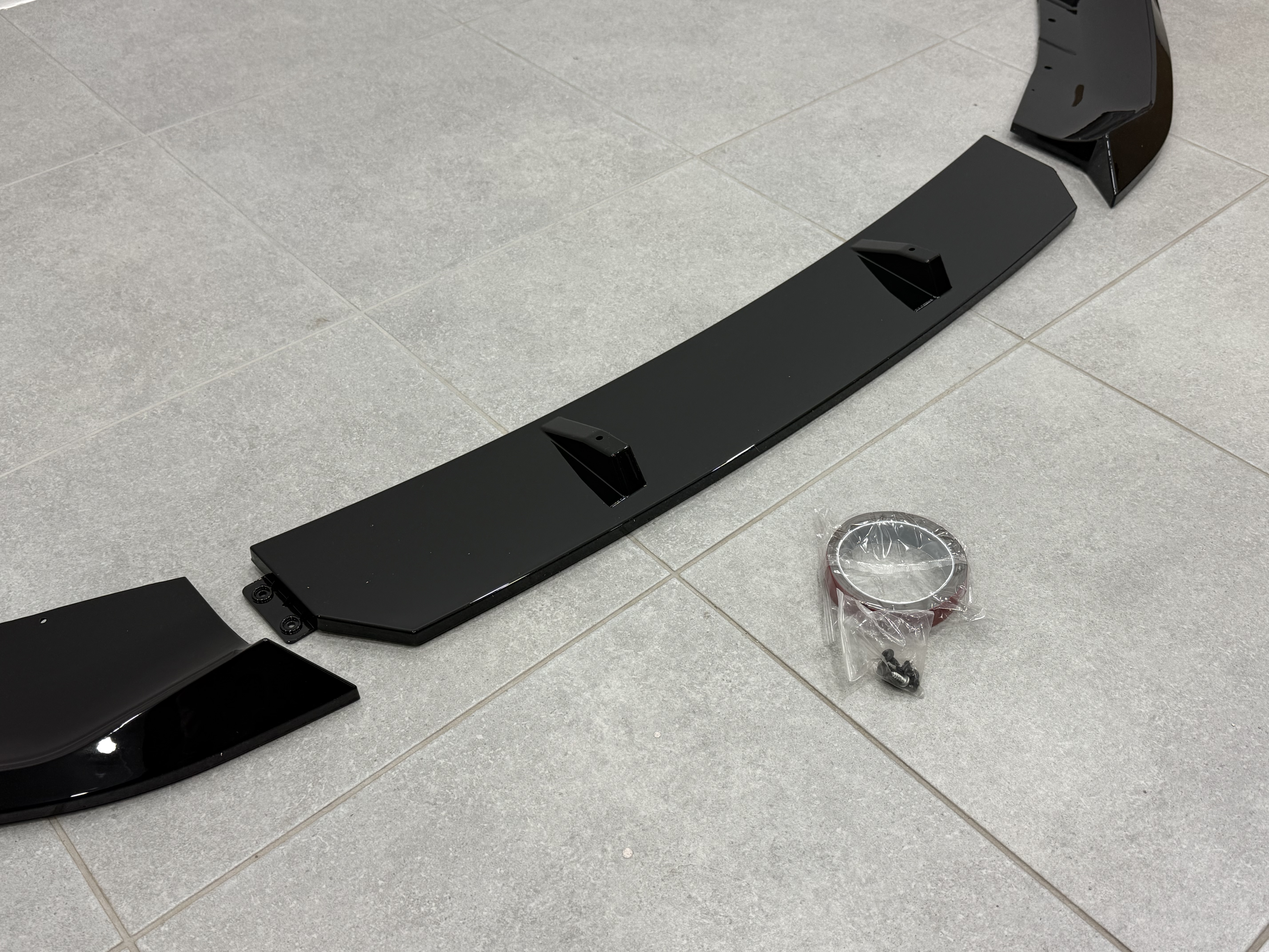 Юбка переднього бампера M Performance BMW 5 series G30 G31 2017-2020, чорний глянець 4