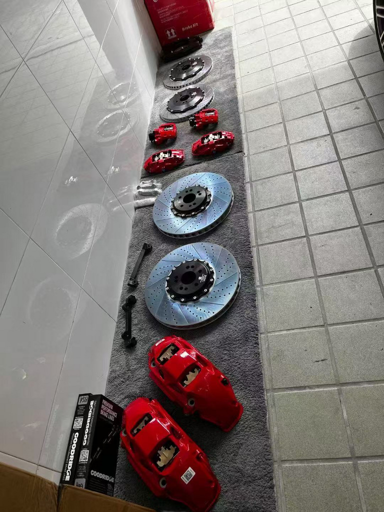 Гальмівна система AMG 2