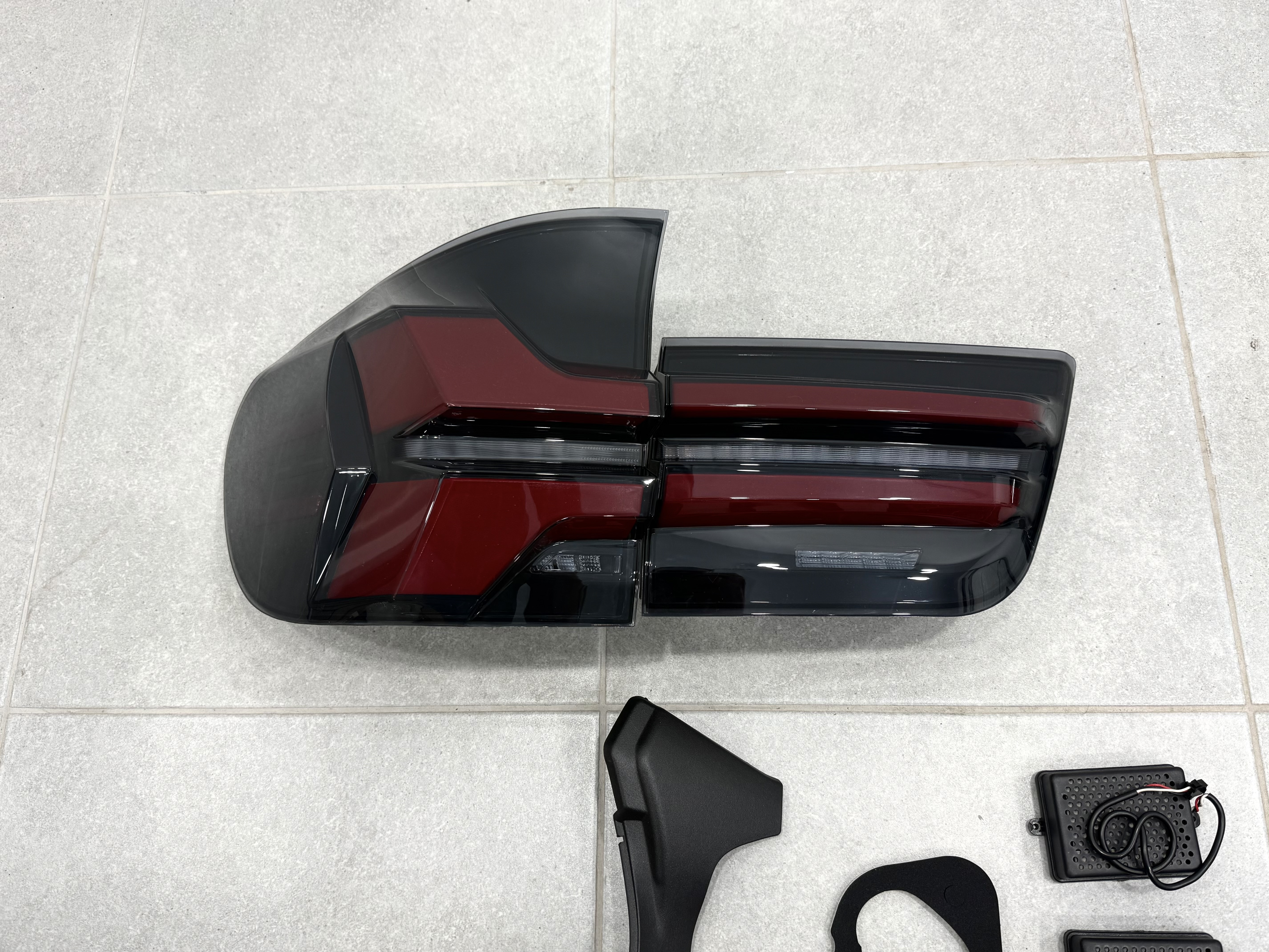 Задні Full LED ліхтарі у стилі G05 LCI для BMW X5 E70 2007-2013 4