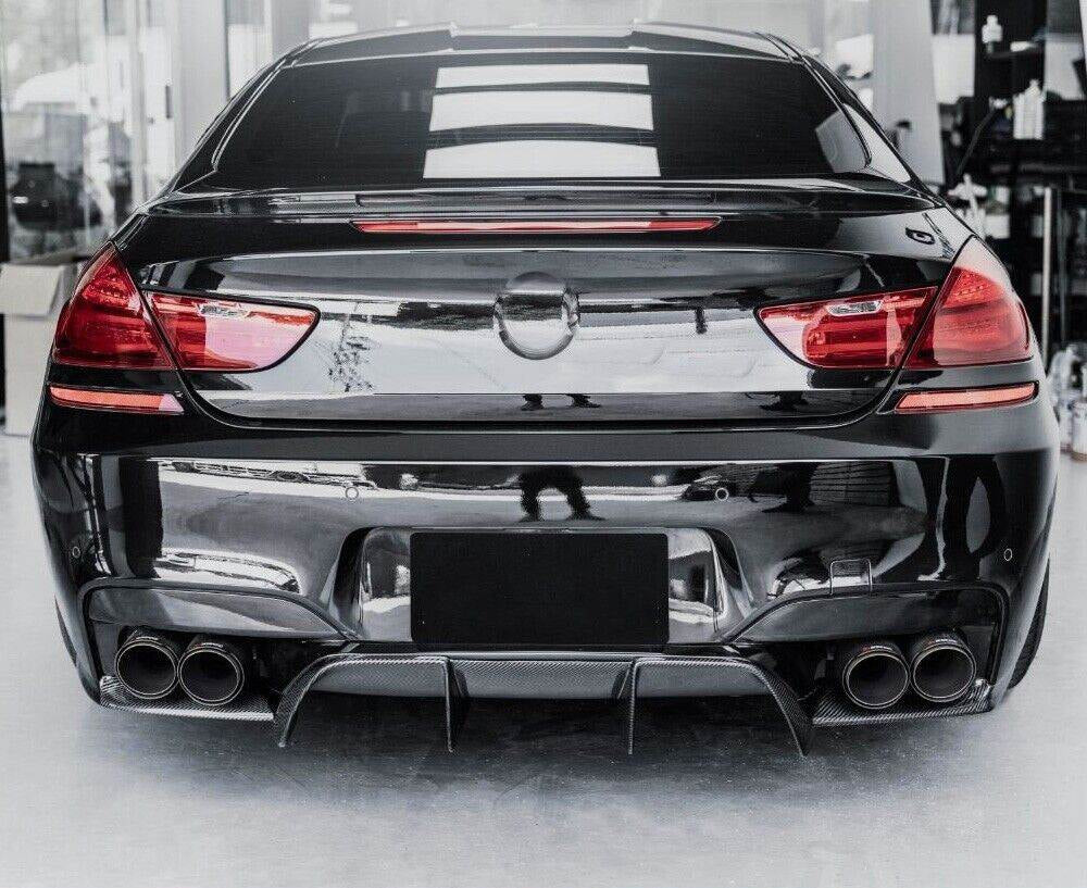 Дифузор заднього бампера V1 (для M6, Карбон) 4