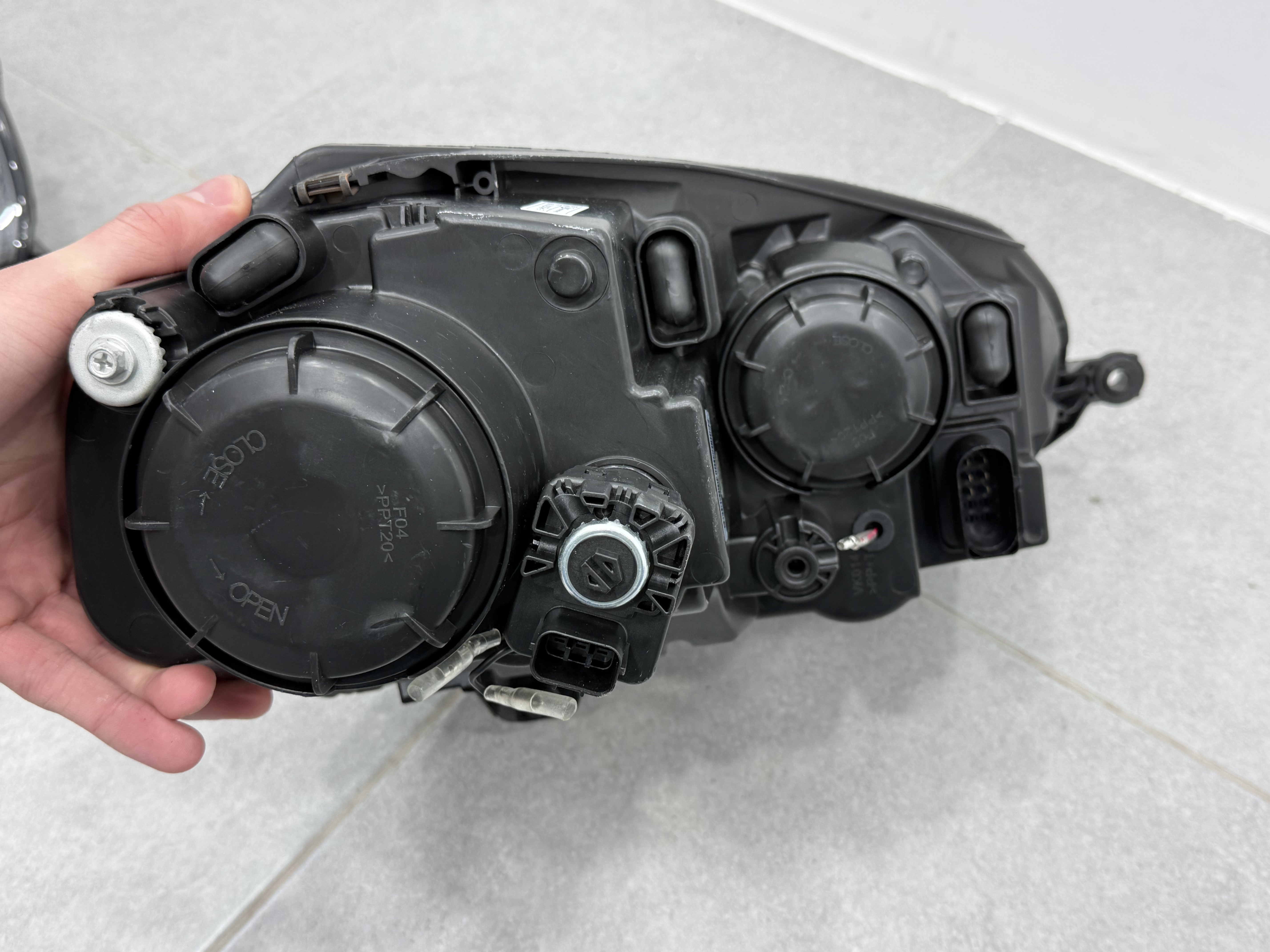 FULL LED фари для Volkswagen Golf / Jetta 5 2004-2010 6