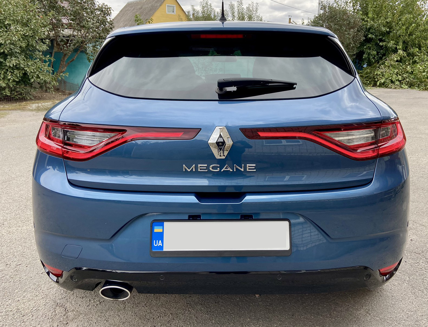 Напис Megane 908923633r (270мм на 25мм)