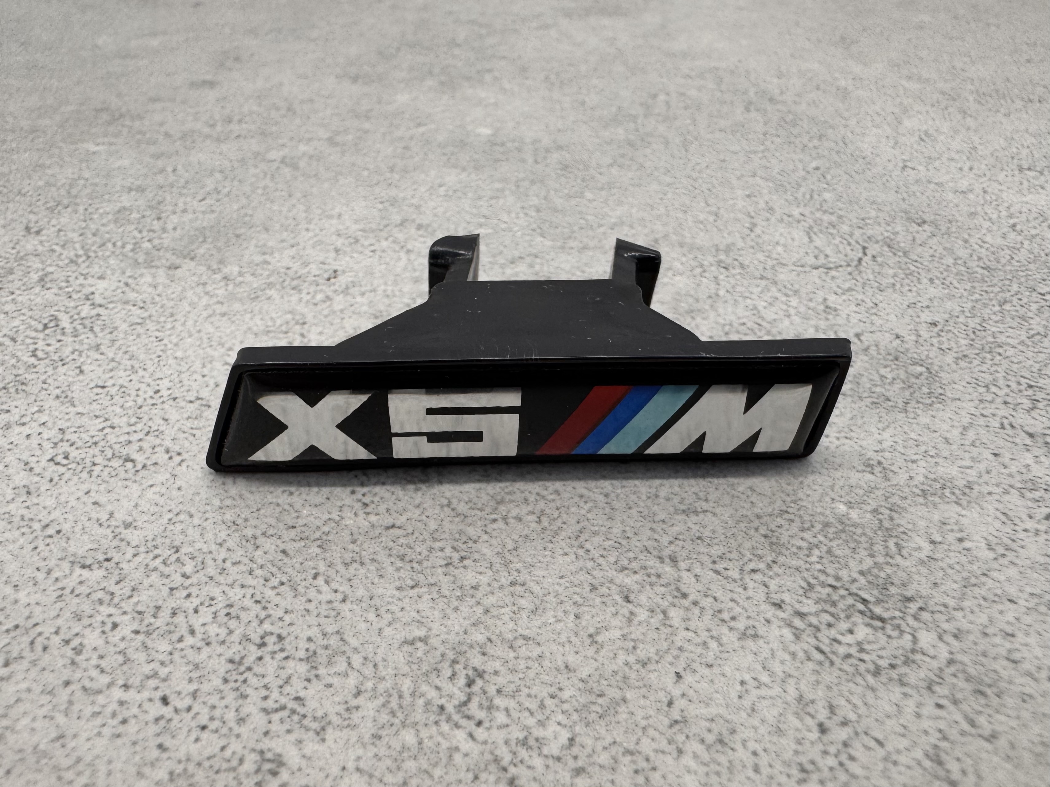 Шильдик у радіаторну решітку X5M BMW X5 G05 2018- 2