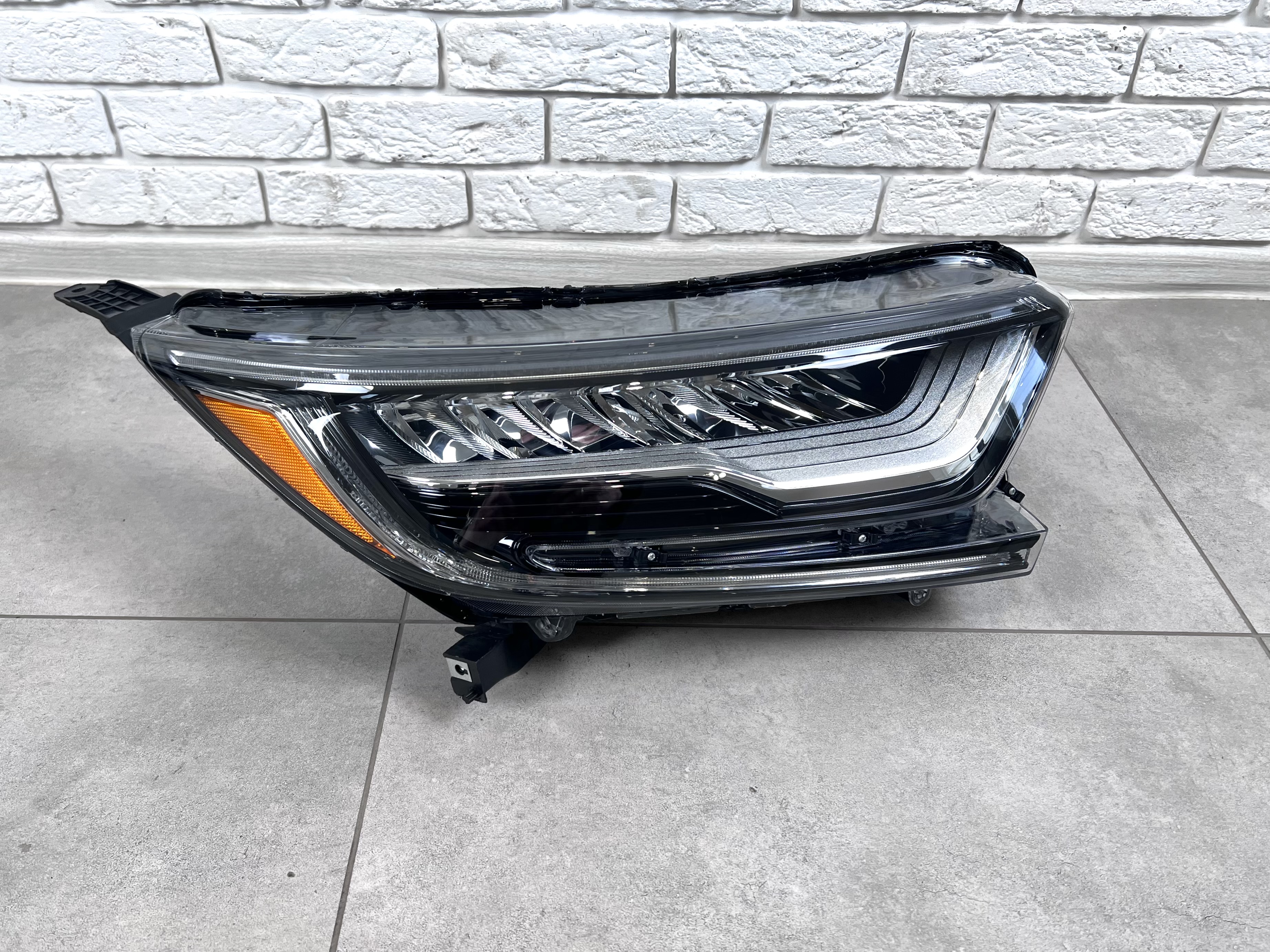 Фара права Full Led Honda CR-V 5 2017+ 2