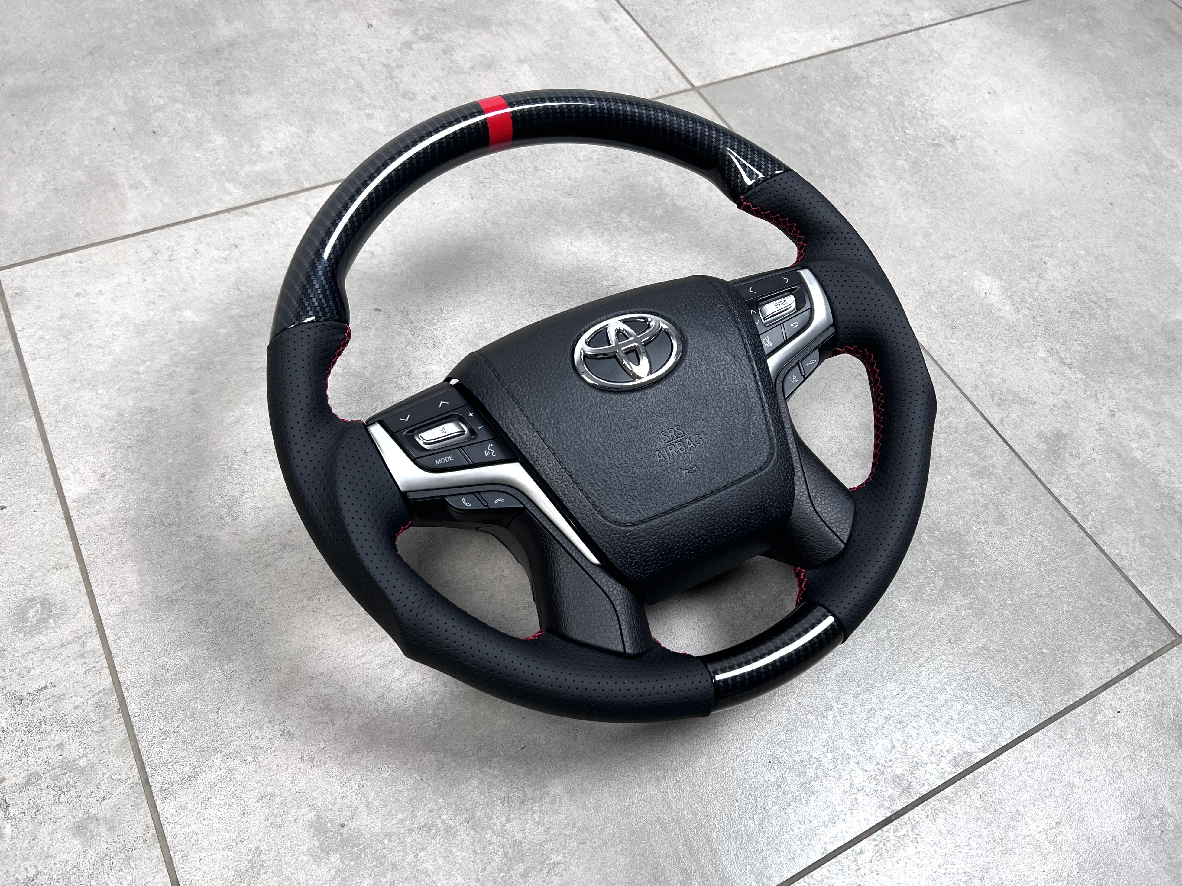 Кермо анатомічний у зборі чорний SPORT під карбон Toyota Land Cruiser 200 / Prado 150 3