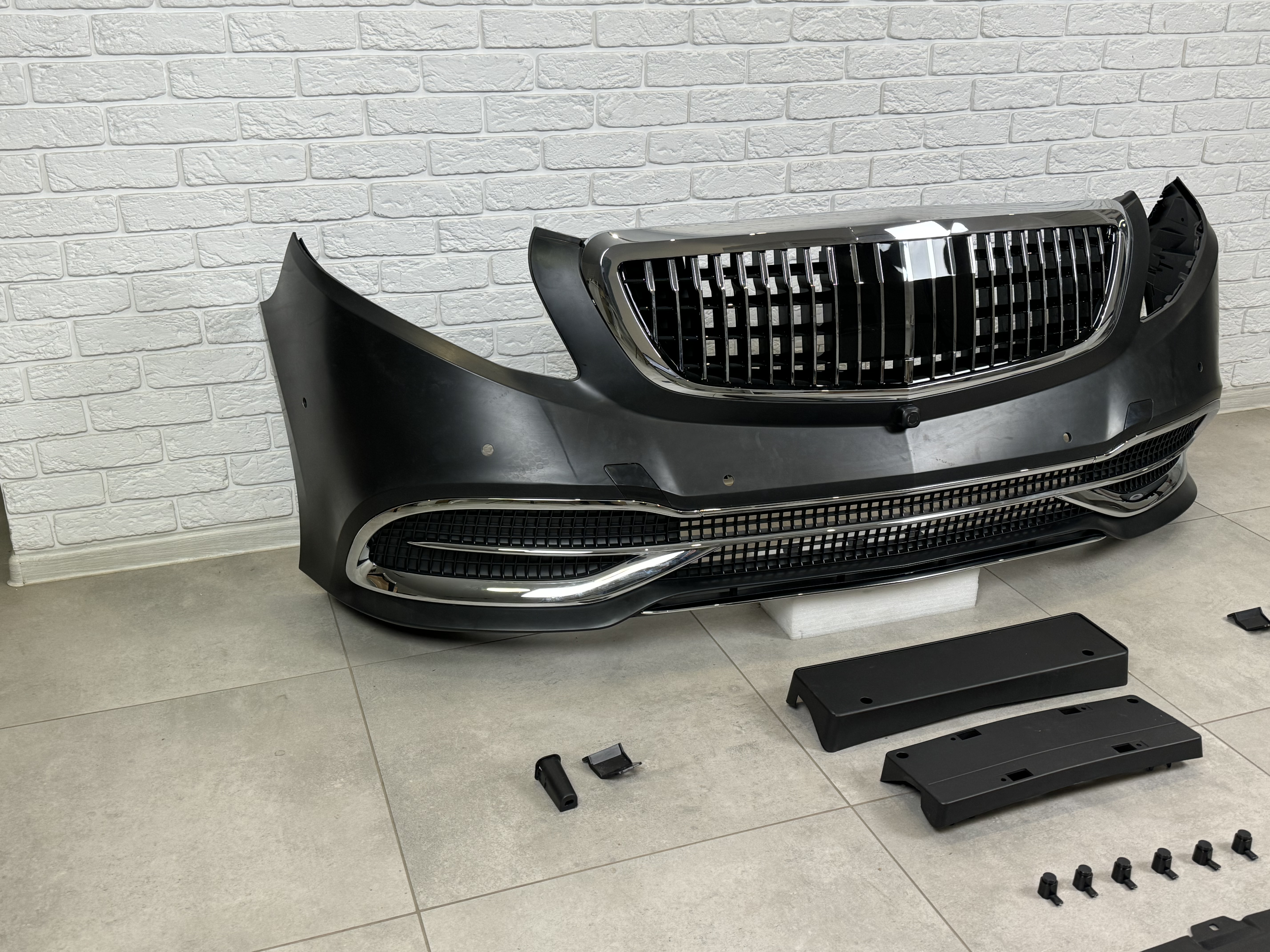 Обвіс Maybach (передній / задній бампер, решітка) Mercedes V Class Vito Metris W447 2014-2023 4