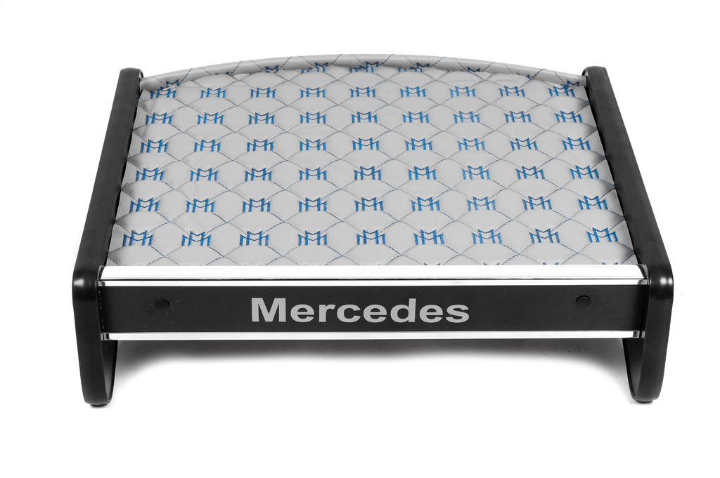 Полиця на панель (Maybach) 2