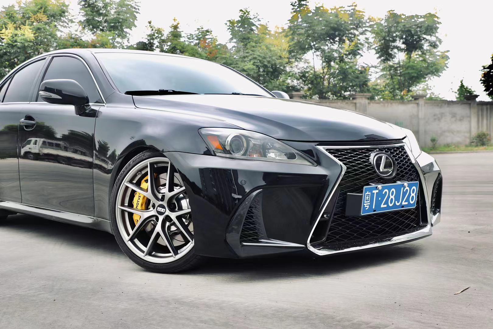 Бампер Lexus IS 2006-2012 у стилі F-SPORT 2017+ 3