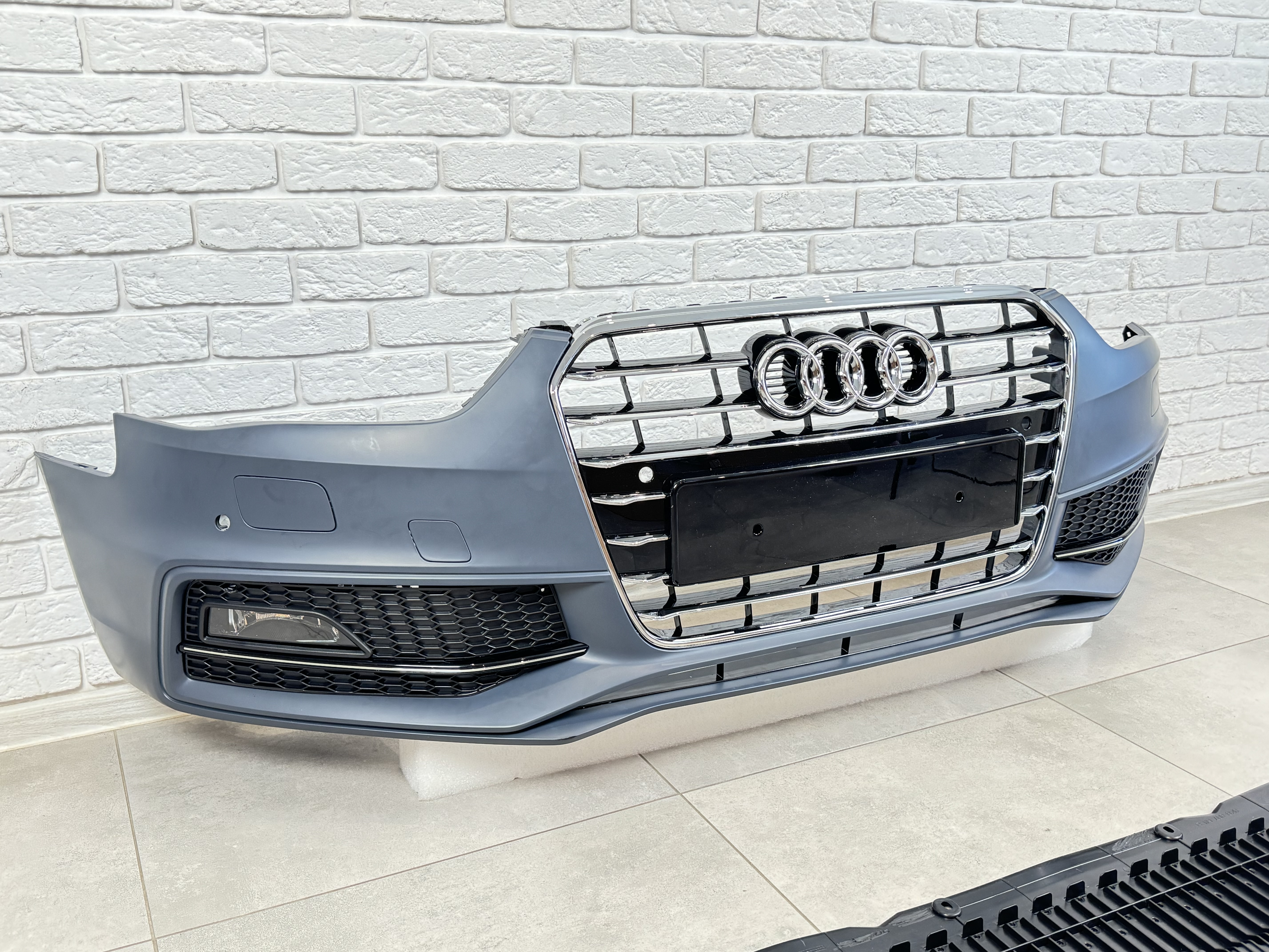 Бампер передній у зборі S-Line для Audi A4 B8 2012-2015 2