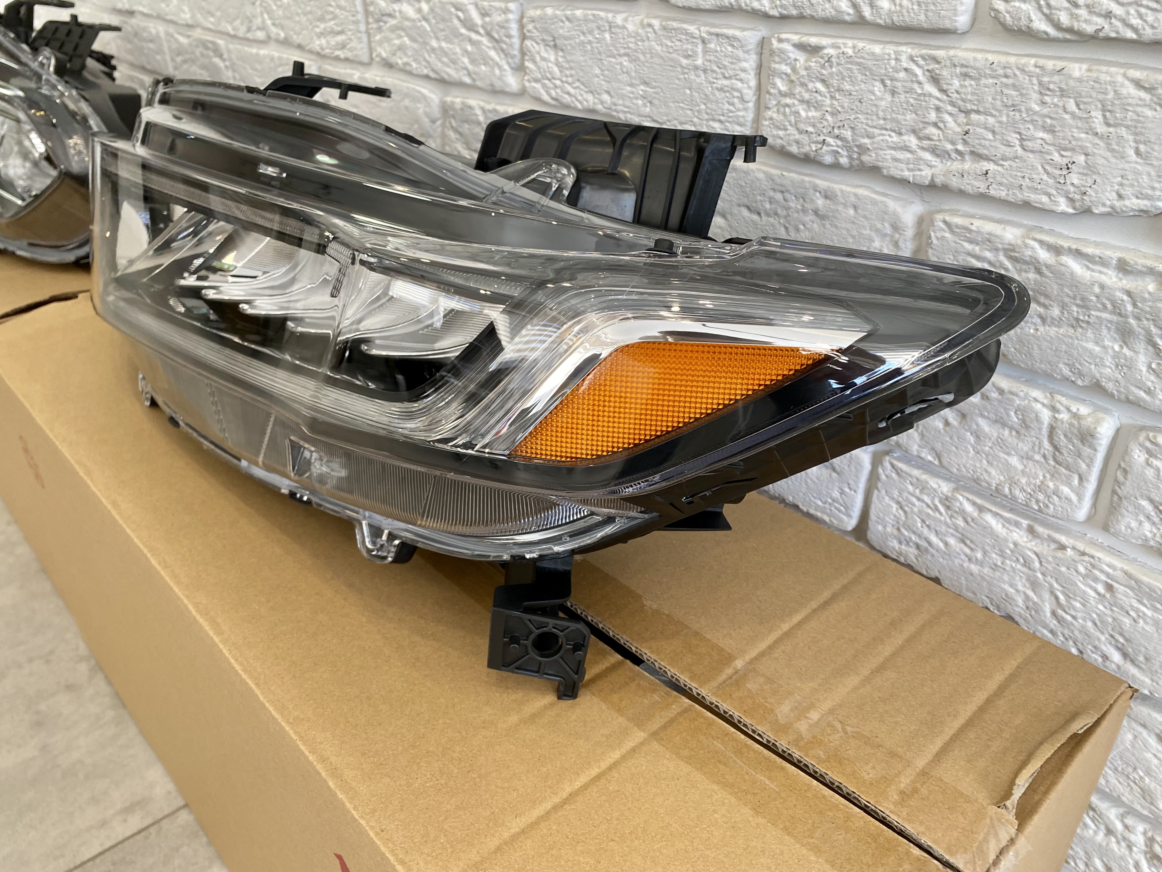 Фара ліва Led + галоген Honda Accord 10 2017+ 5