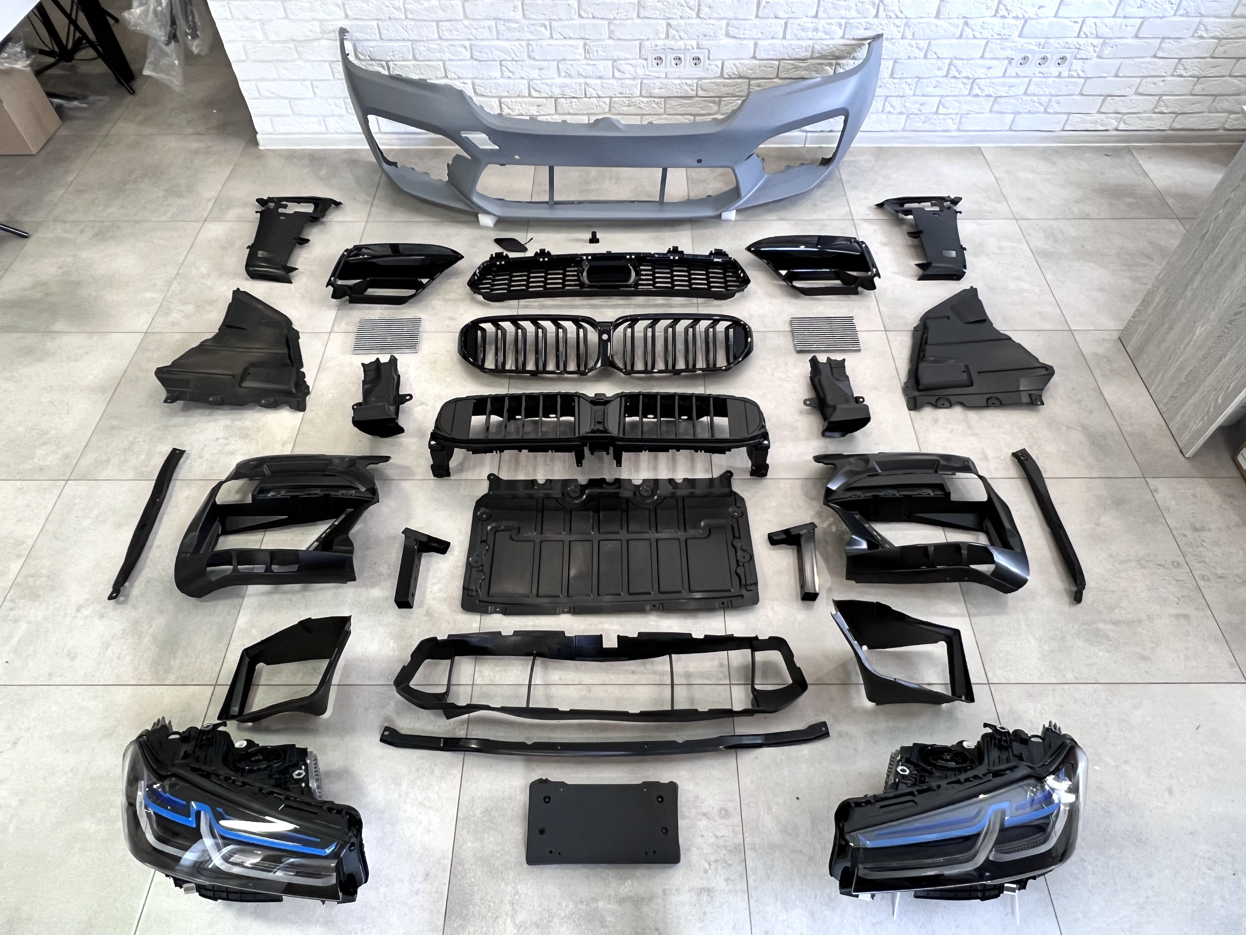 Комплект обвісу рестайлінгу в стилі M5 LCI 2020+ для BMW 5 series G30 2016-2020 4