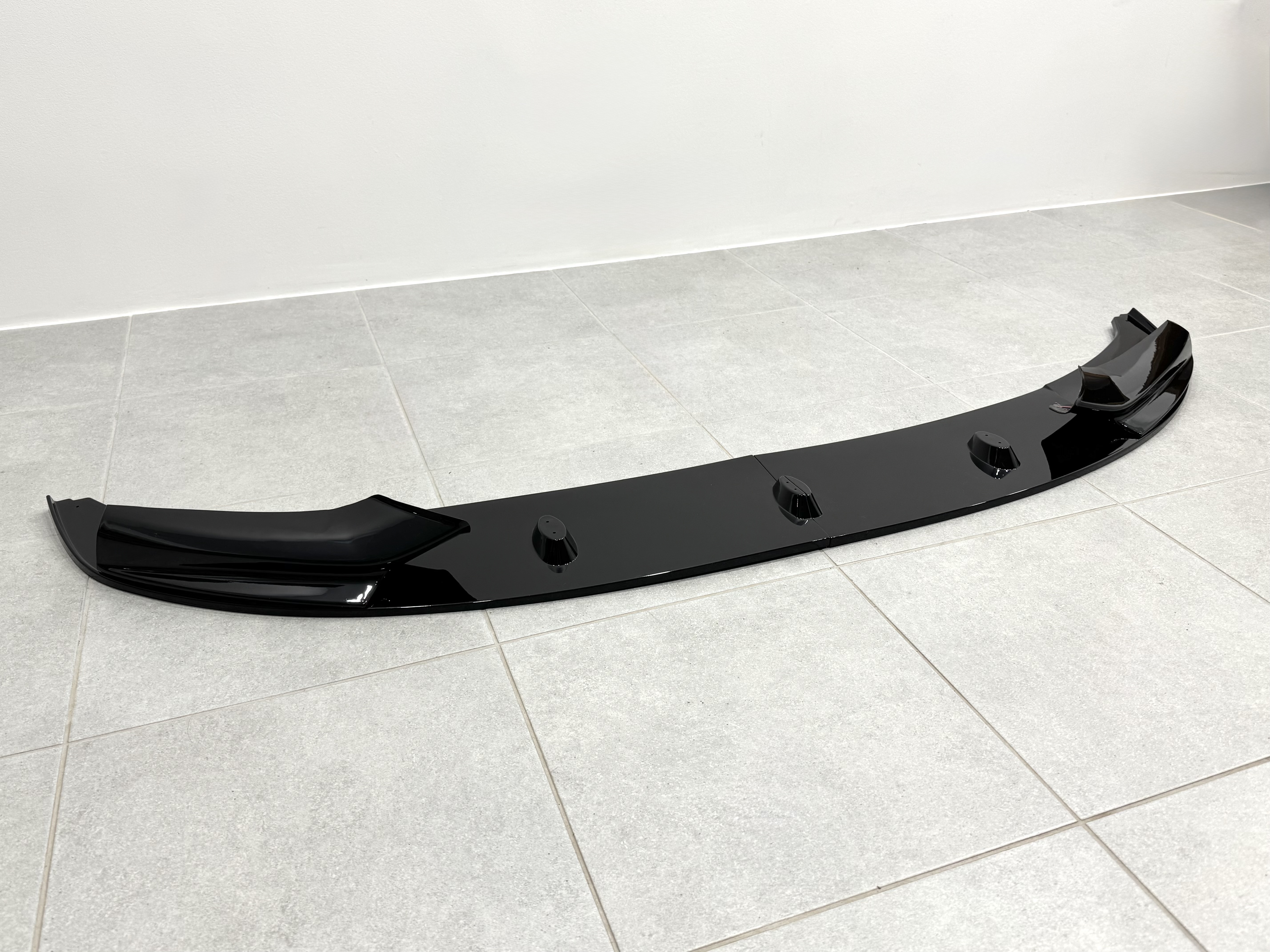 Спідниця накладка переднього бампера M-Performance BMW 5 series F10 F11 2010-2016 ABS пластик, колір чорний глянець 2