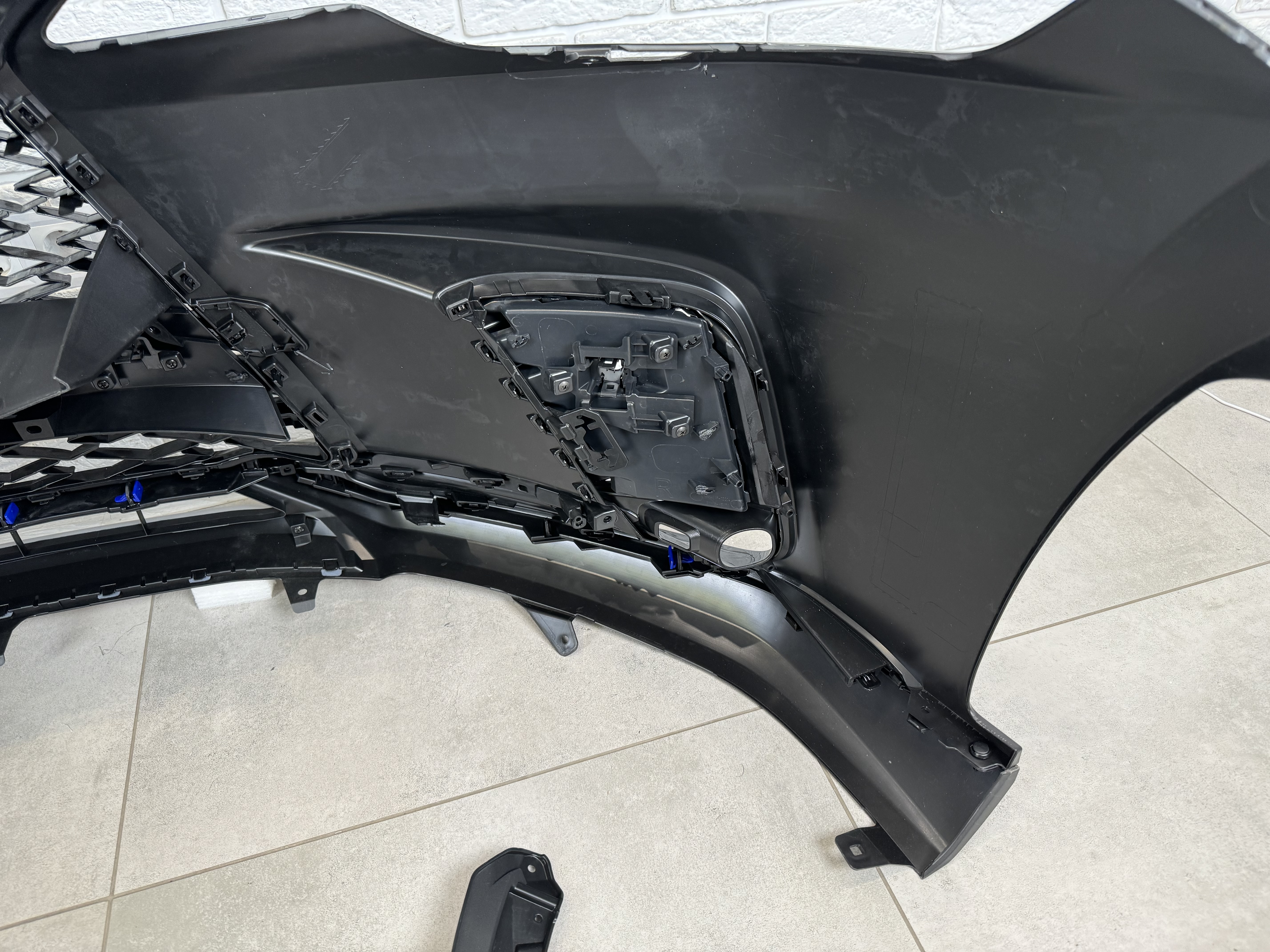 Бампер передній у зборі F-Sport Lexus RX 2023+ 5