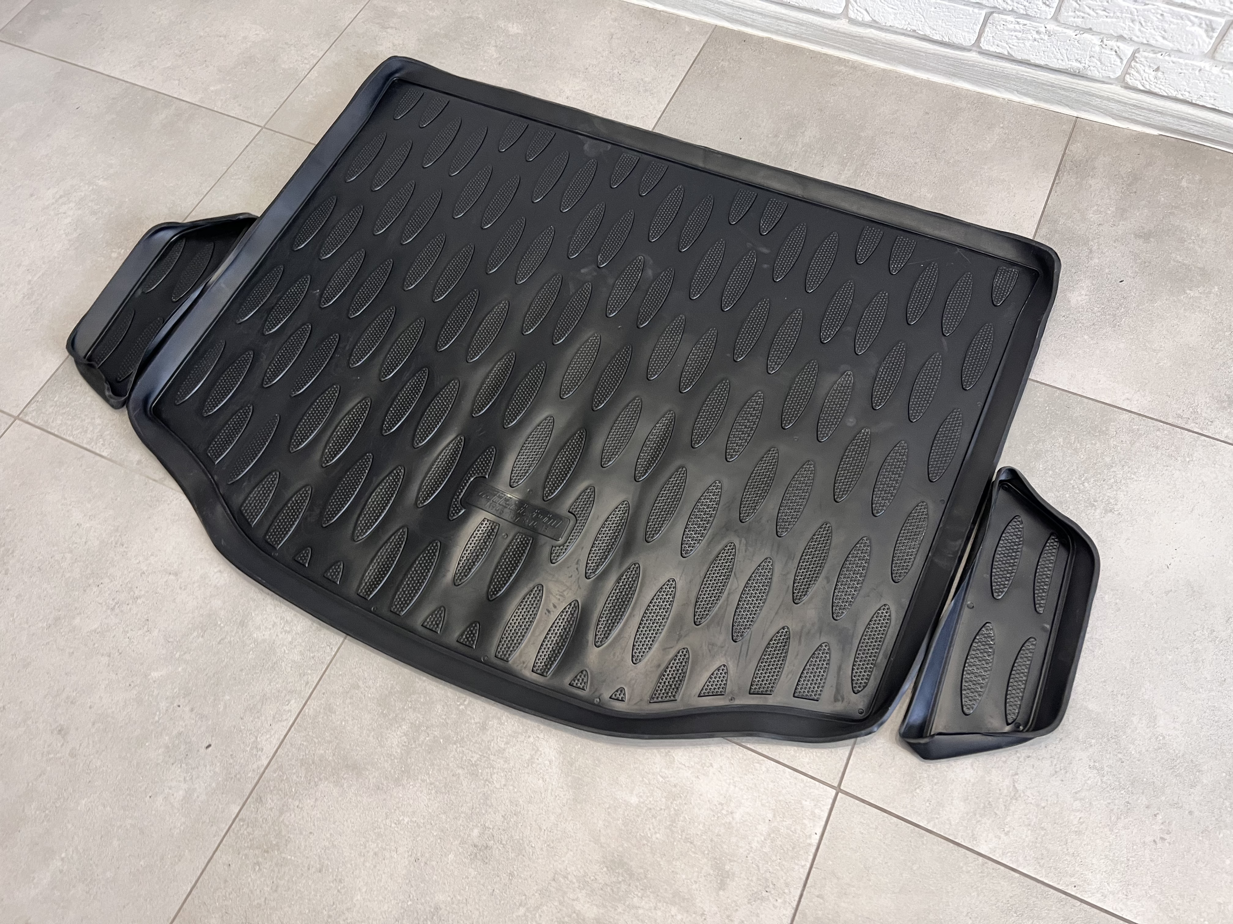 Килимок багажника для Toyota RAV4 2013+ повнорозмірна запаска 2
