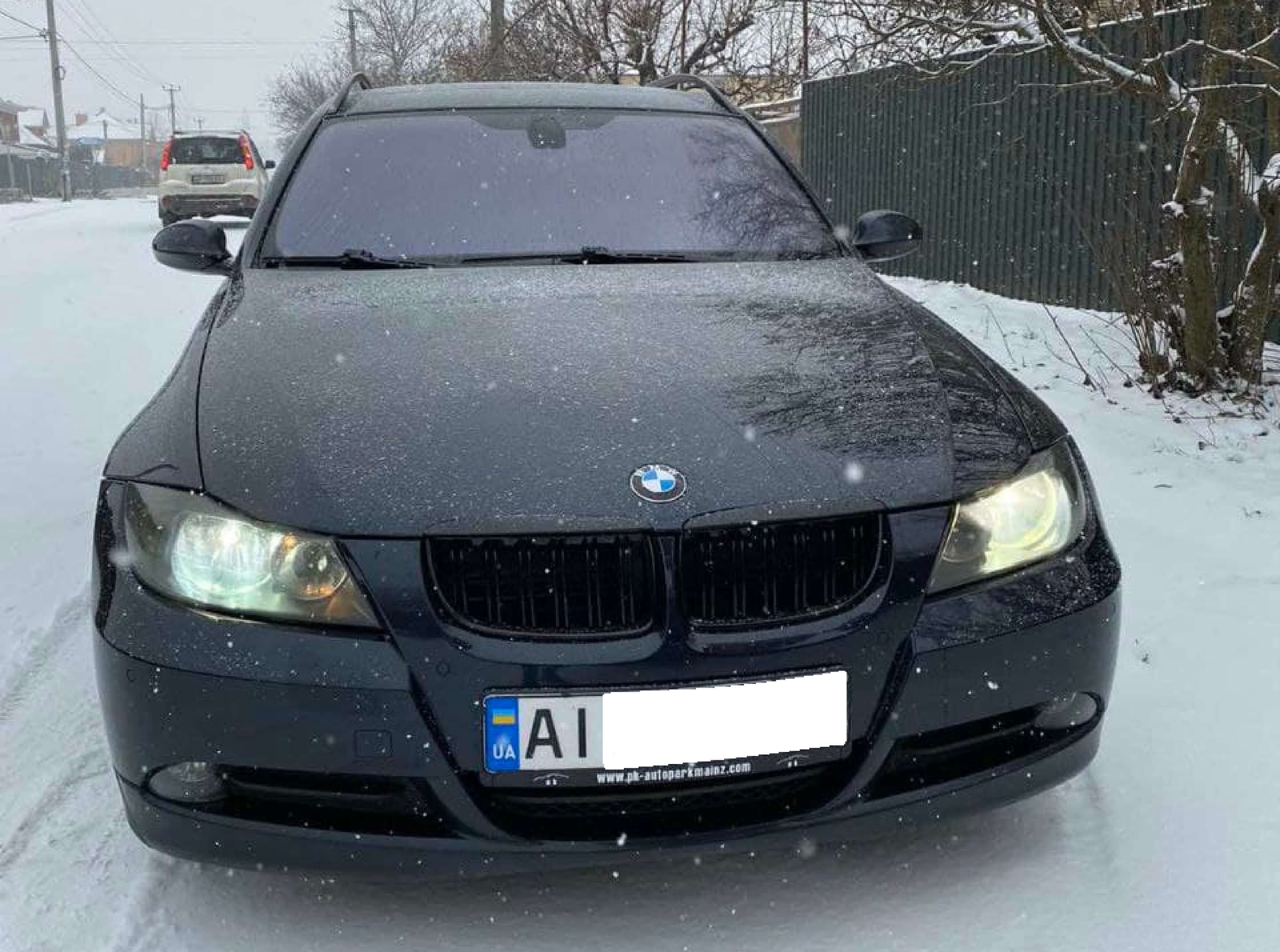 Ніздрі Чорний глянець (Подвійні M-Look) на BMW 3 Series E90 / E91 2005-2008 року 3