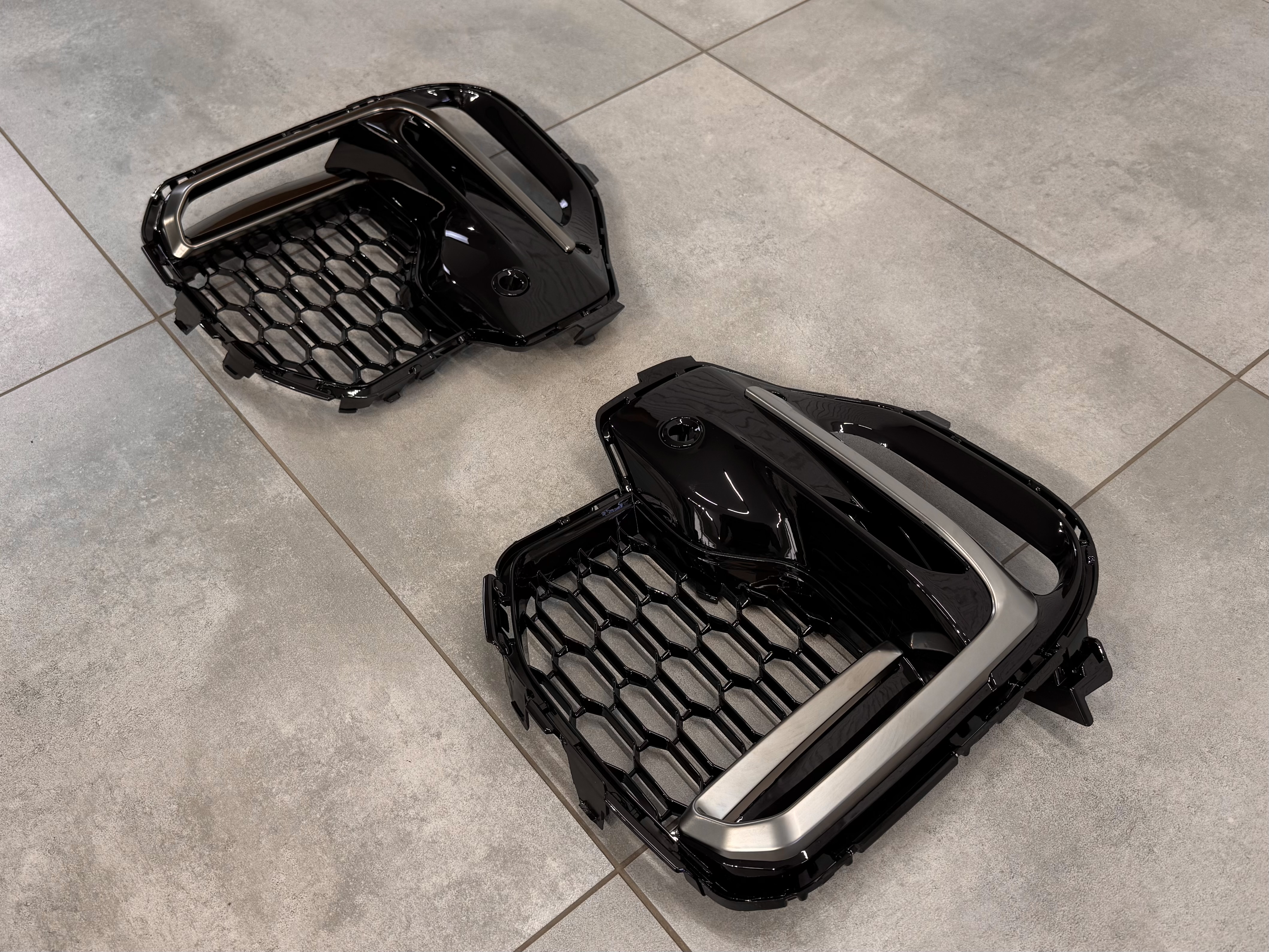 Решітки у бампер M-paket для BMW X5 G05 4