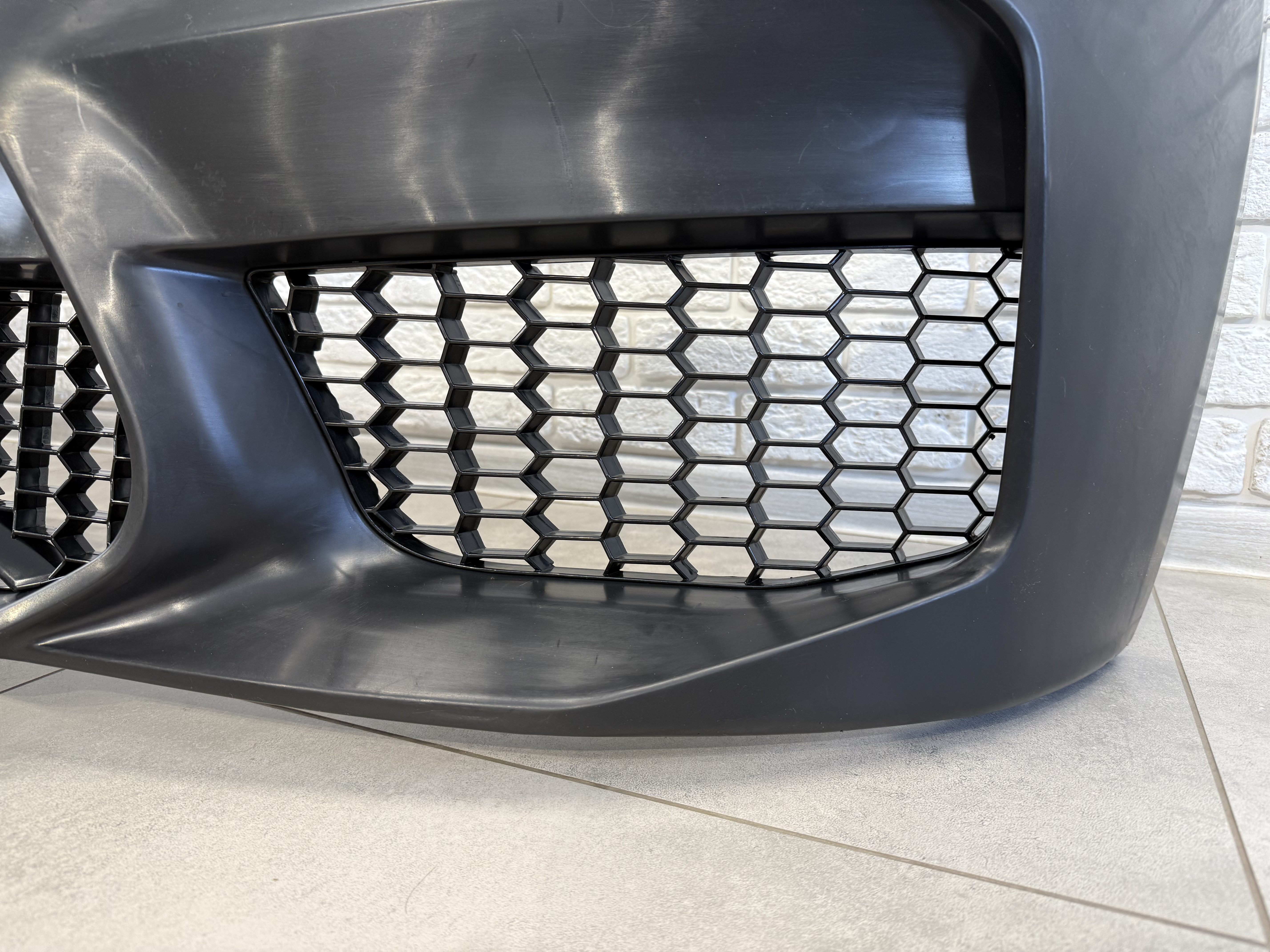 Передній бампер у зборі в стилі M5 F90 для BMW 3 Series F30 F31 2012-2018 (під омивачі / без отворів під парктроніки) 3