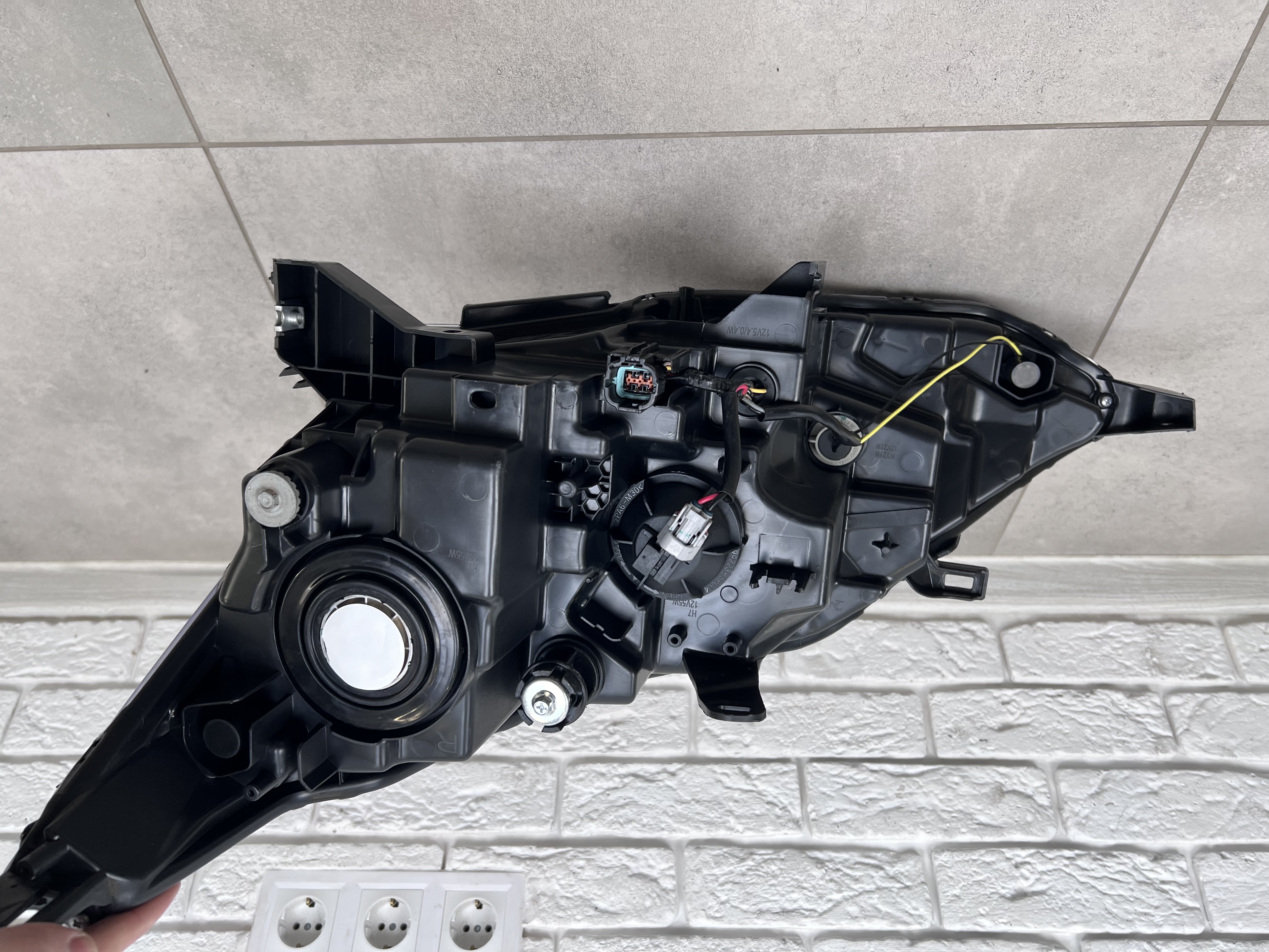 Права фара галоген Nissan Rogue Sport 2015-2019 2