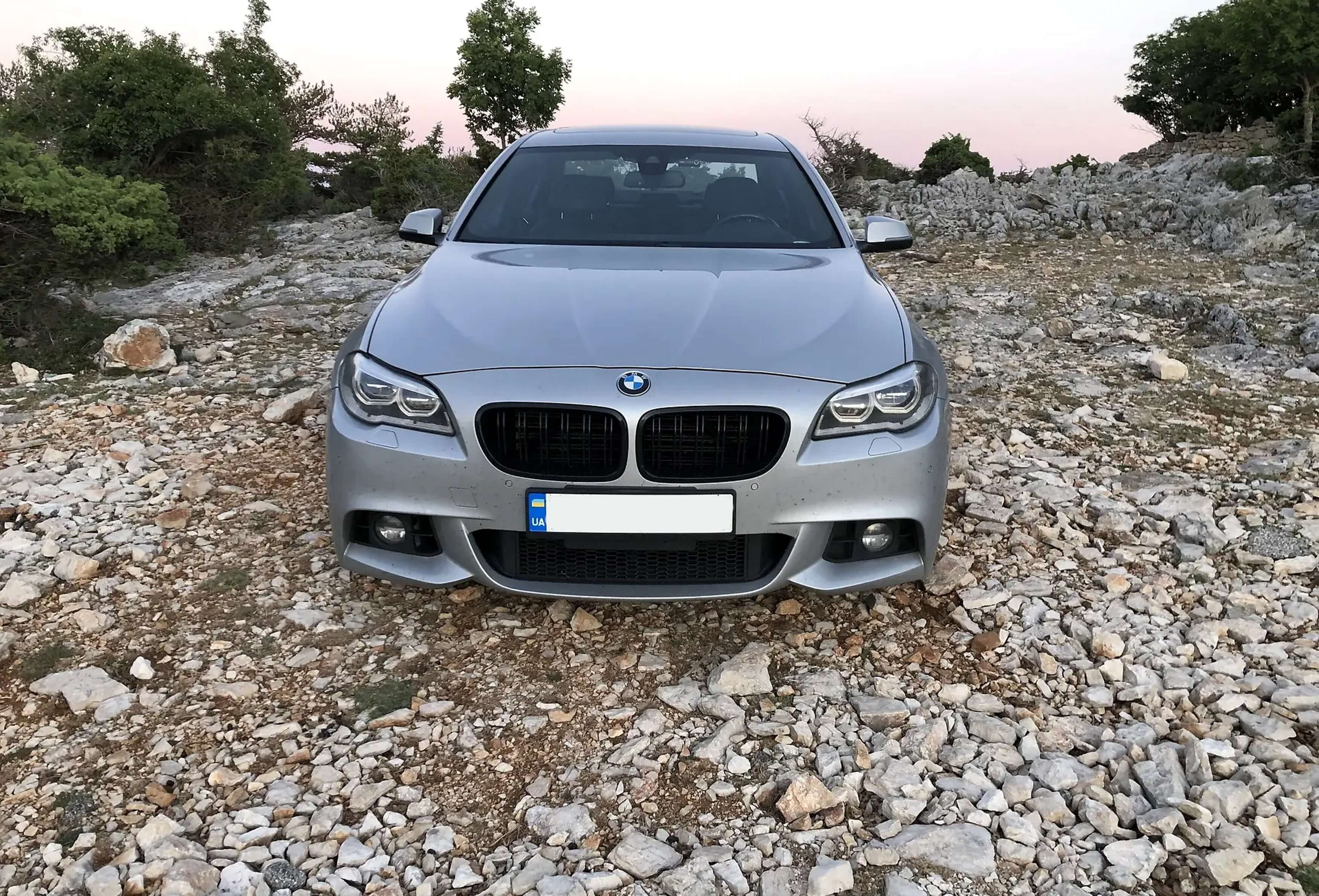 Передній бампер (M Sport Paket) LCI на BMW 5 Series F10 / F11 2010-2017 року 6