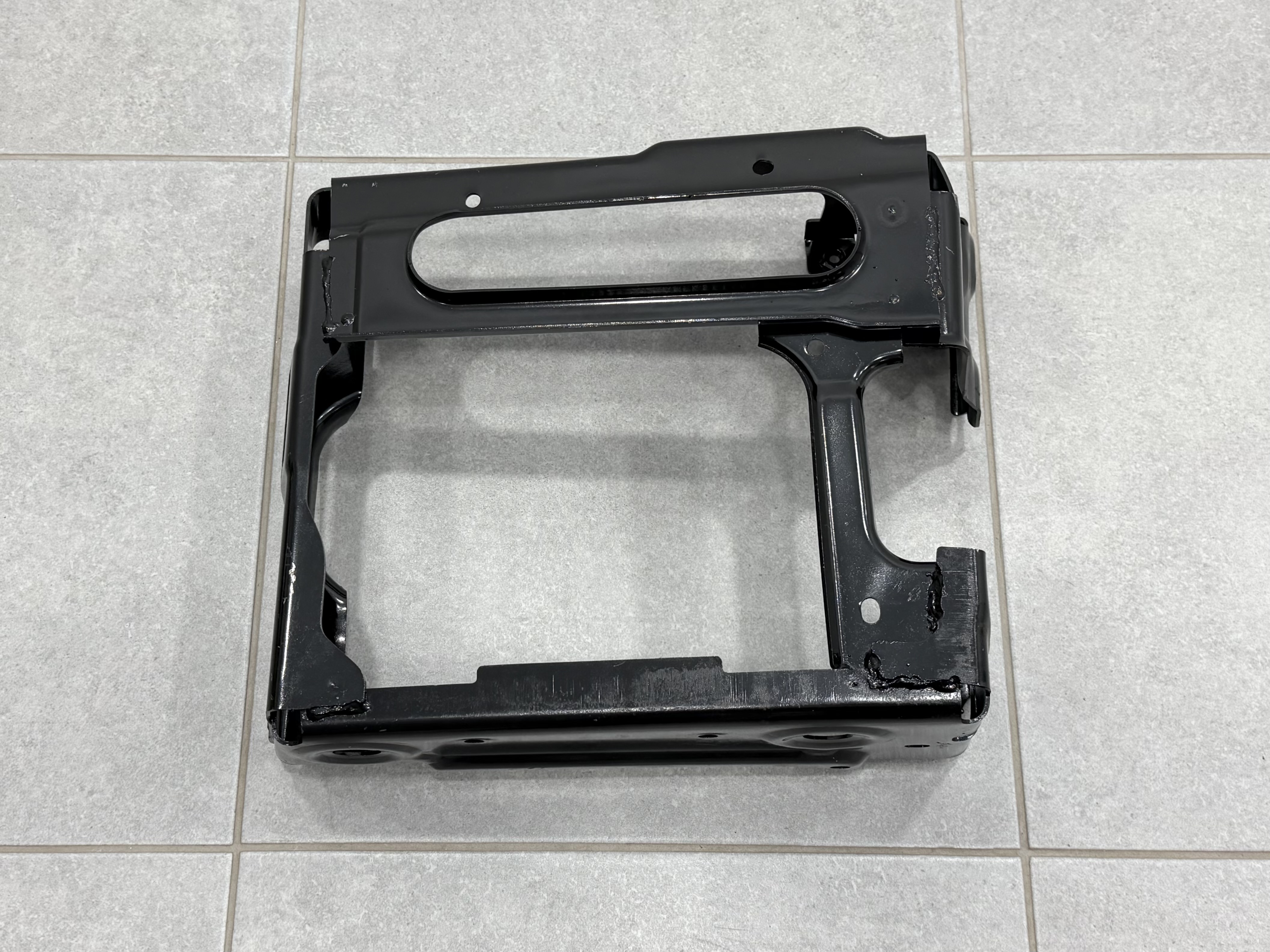 Кронштейн підсилювач правий 51117399916 для BMW X3 G01 X4 G02 2