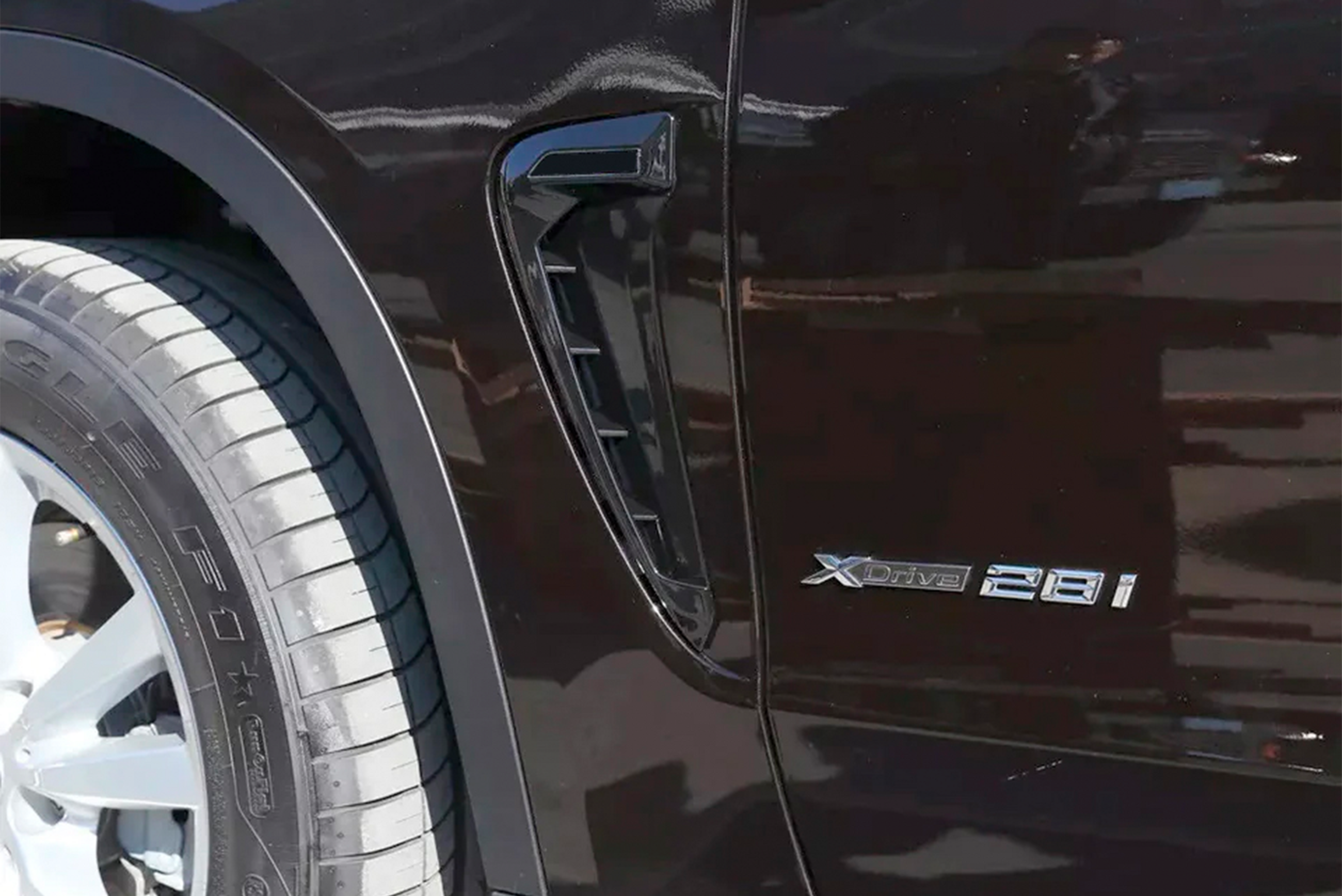 Зябра в стилі Black X5M F85 2
