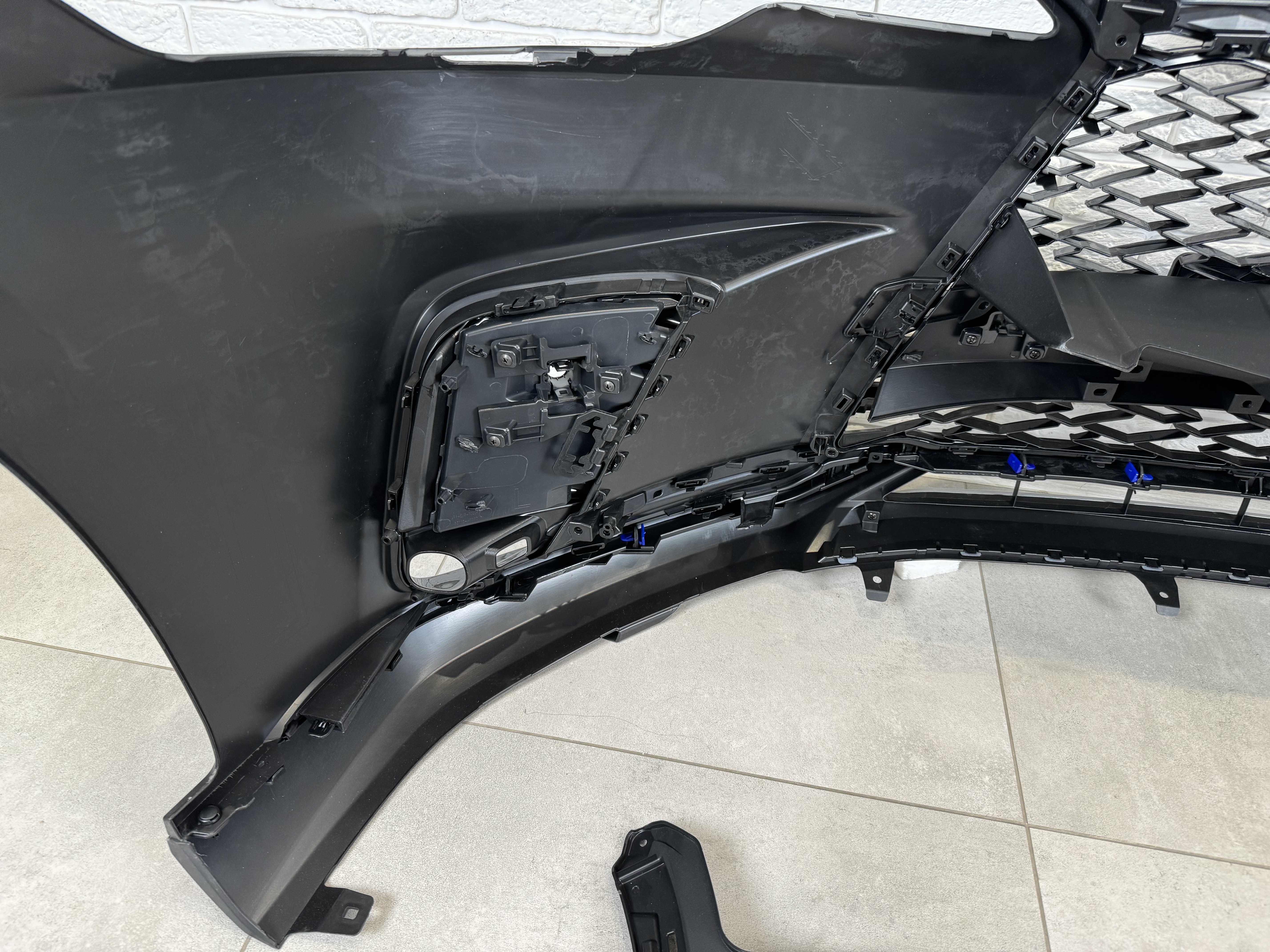 Бампер передній у зборі F-Sport Lexus RX 2023+ 6