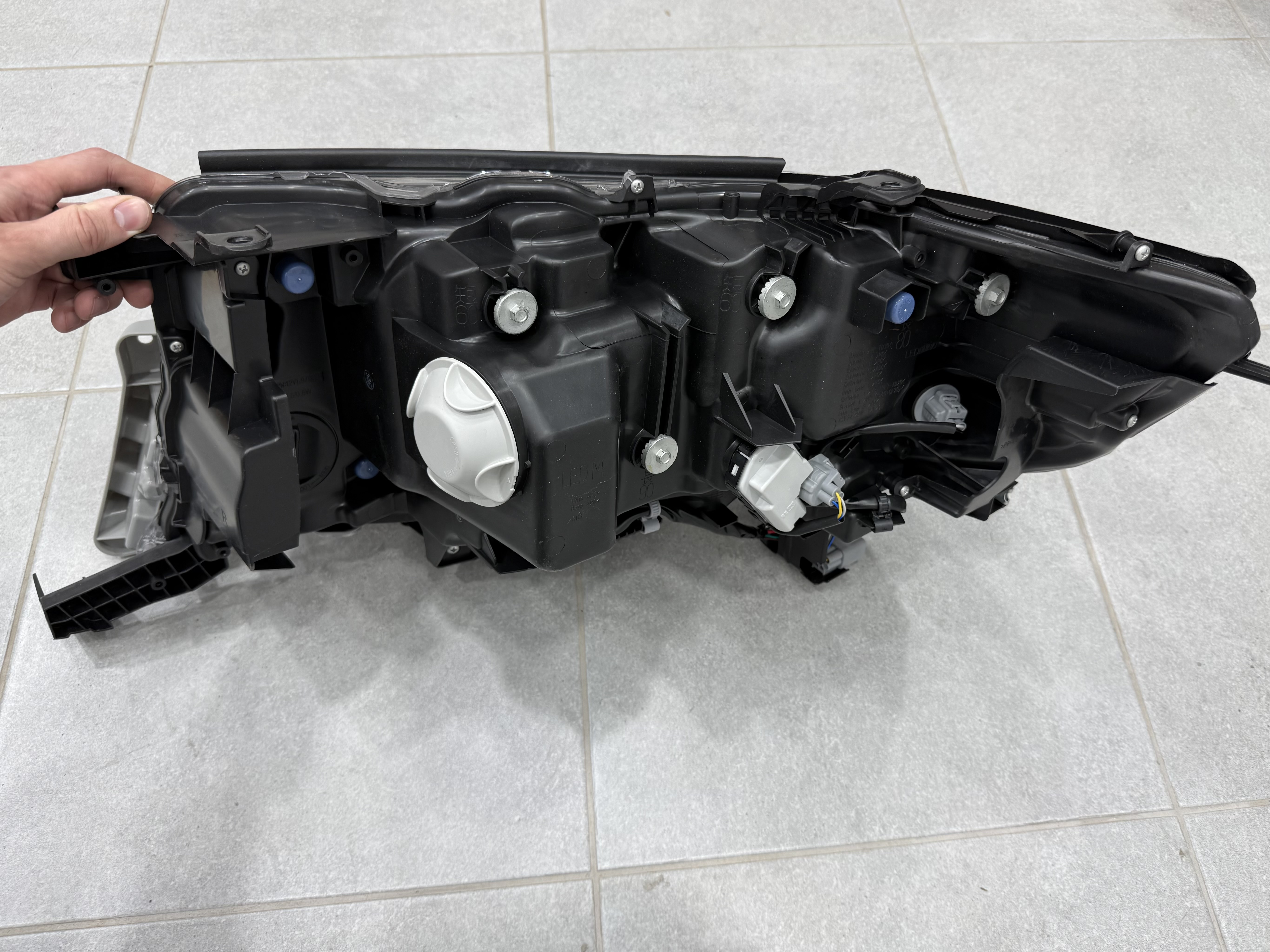 Full Led фари для Toyota Land Cruiser 200 2015-2021 6