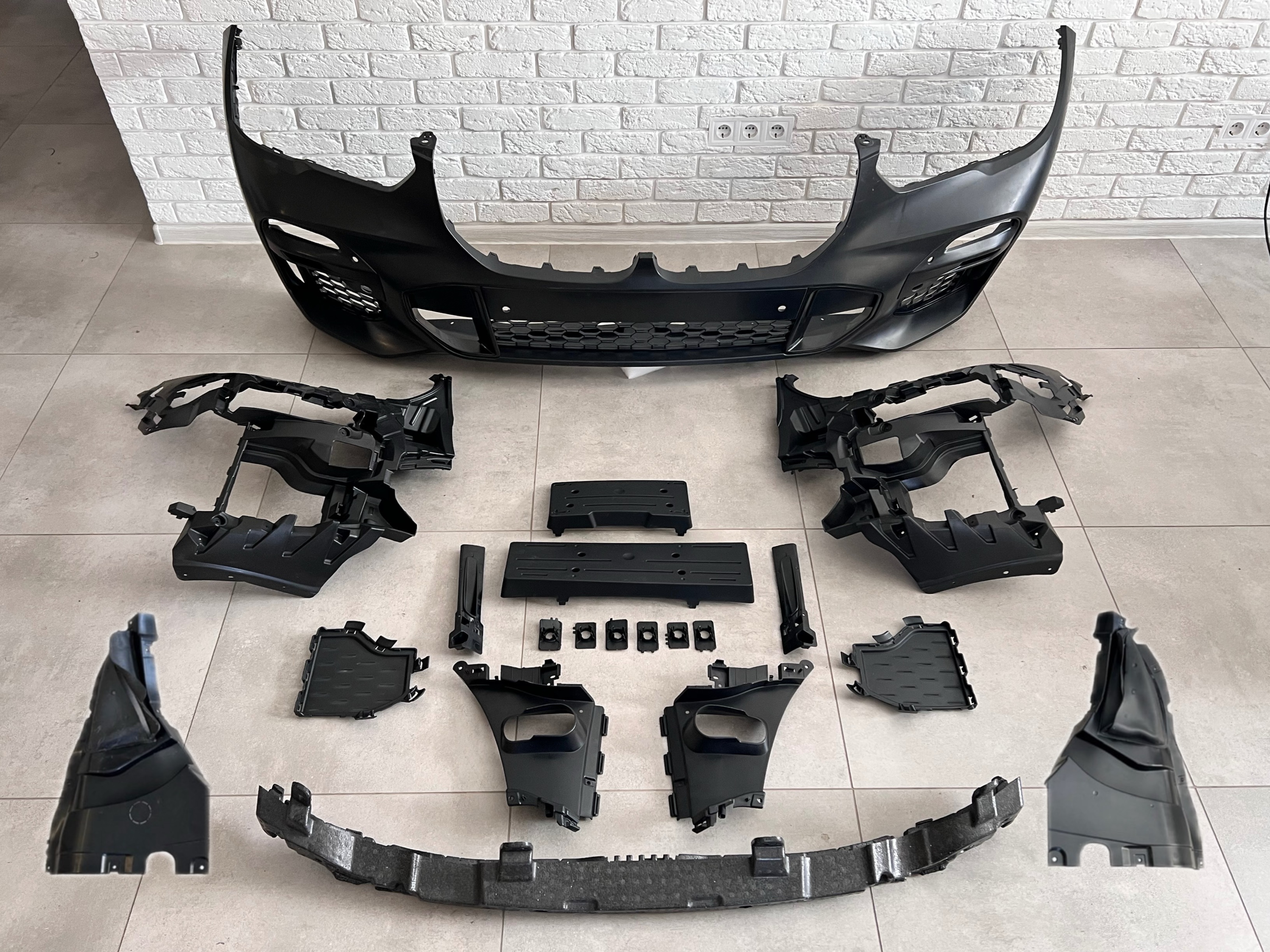 Передній бампер M пакет BMW X5 G05 2019-2022 2