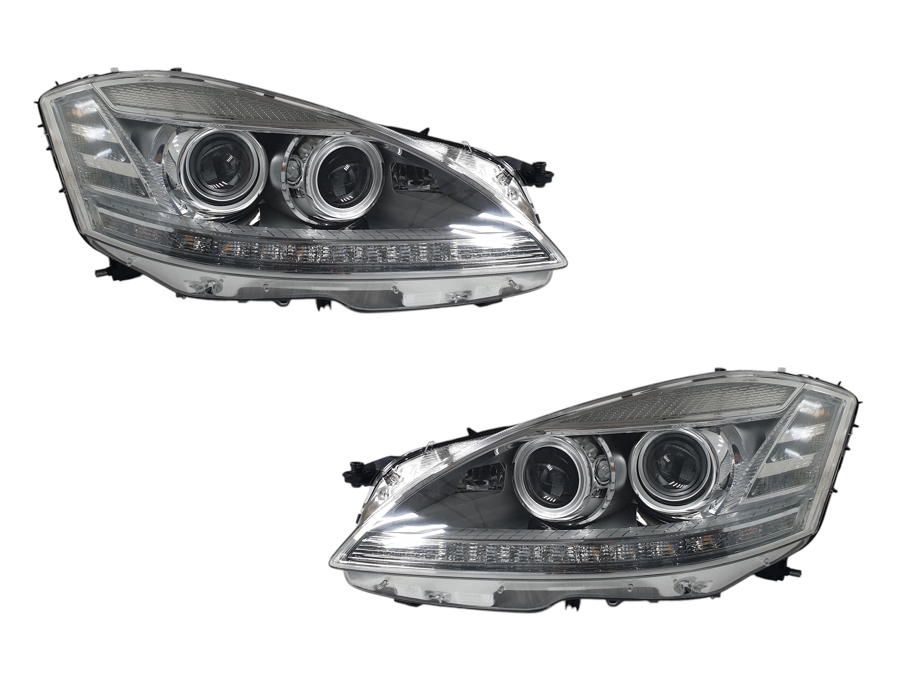 Передні фари (Bi-Xenon LCI) заміна до рестайлінг на Mercedes-Benz S-Class W221 2005-2009 року
