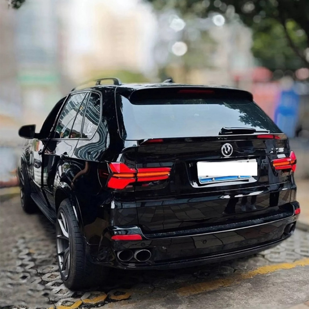 Задні ліхтарі (G05-style)