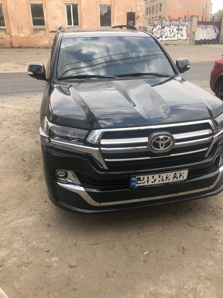 Комплект рестайлінгу з LC200 2008-2015 на 2019 Executive 4