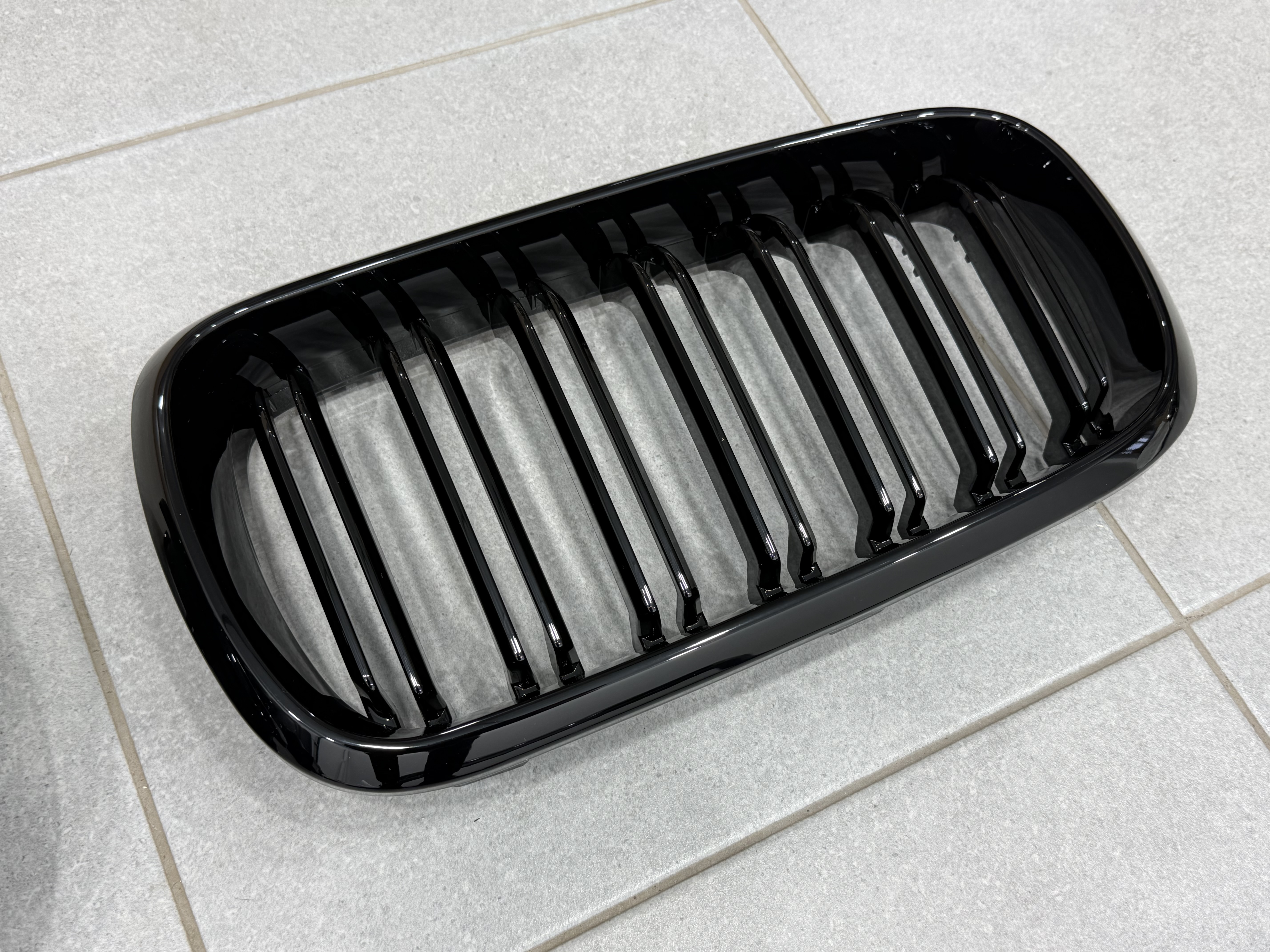 Решітка радіатора ніздрі стиль X5M X6M BMW X5 F15 / F16 2013-2018 2шт. 4