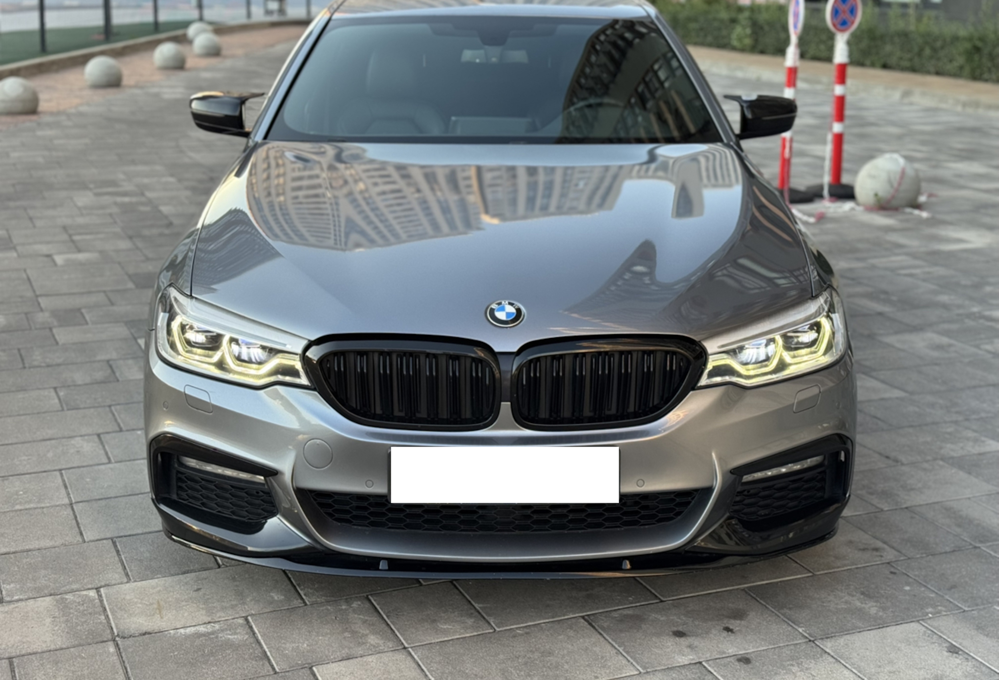 Губа (переднього бампера) Чорний глянець (M-Performance) V1 на BMW 5 Series G30 / G31 2017-2020 року 5