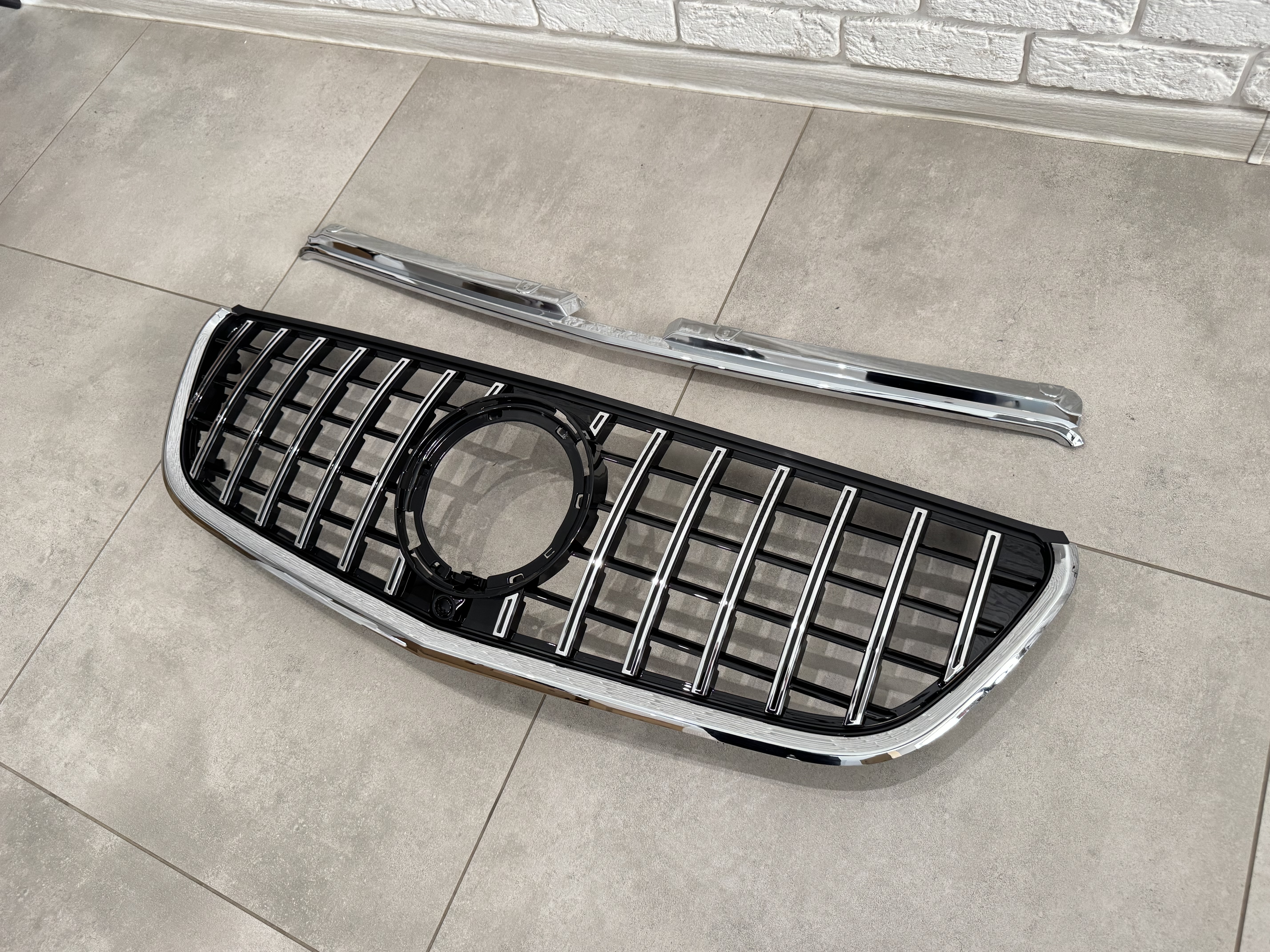 Решітка радіатора GT CHROME Mercedes Benz Vito W447 2020-2023 5