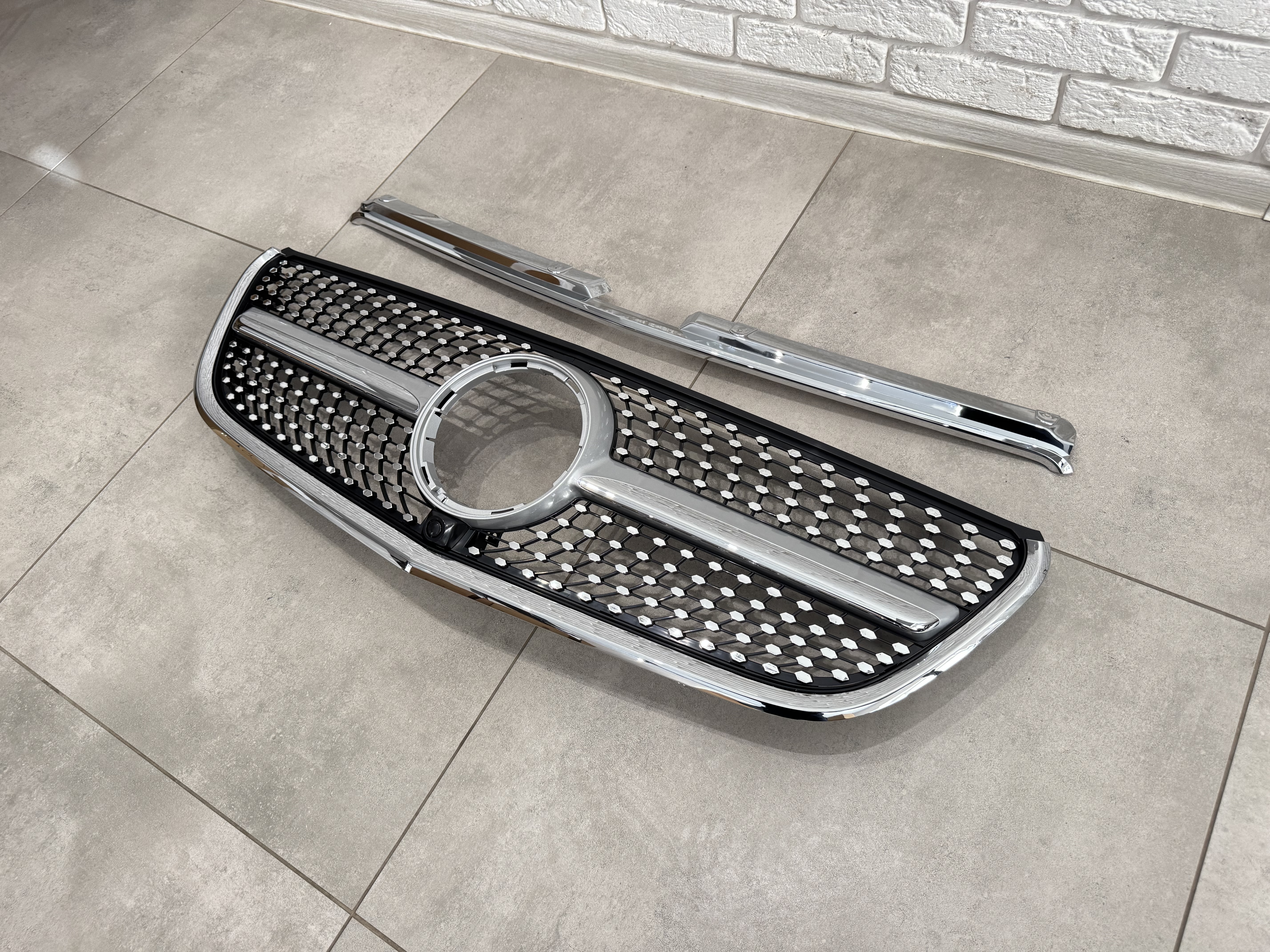 Решітка радіатора DIAMOND SILVER Mercedes Benz Vito W447 2014-2019 4