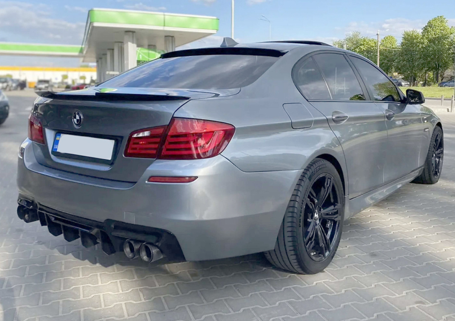 Задній дифузор CS-Style (для M5, чорний глянець, вакуумне формування) 3